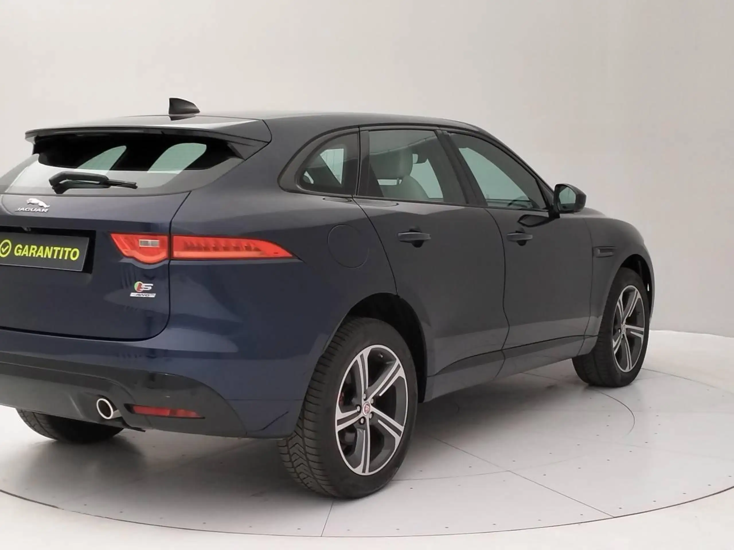 Jaguar - F-Pace