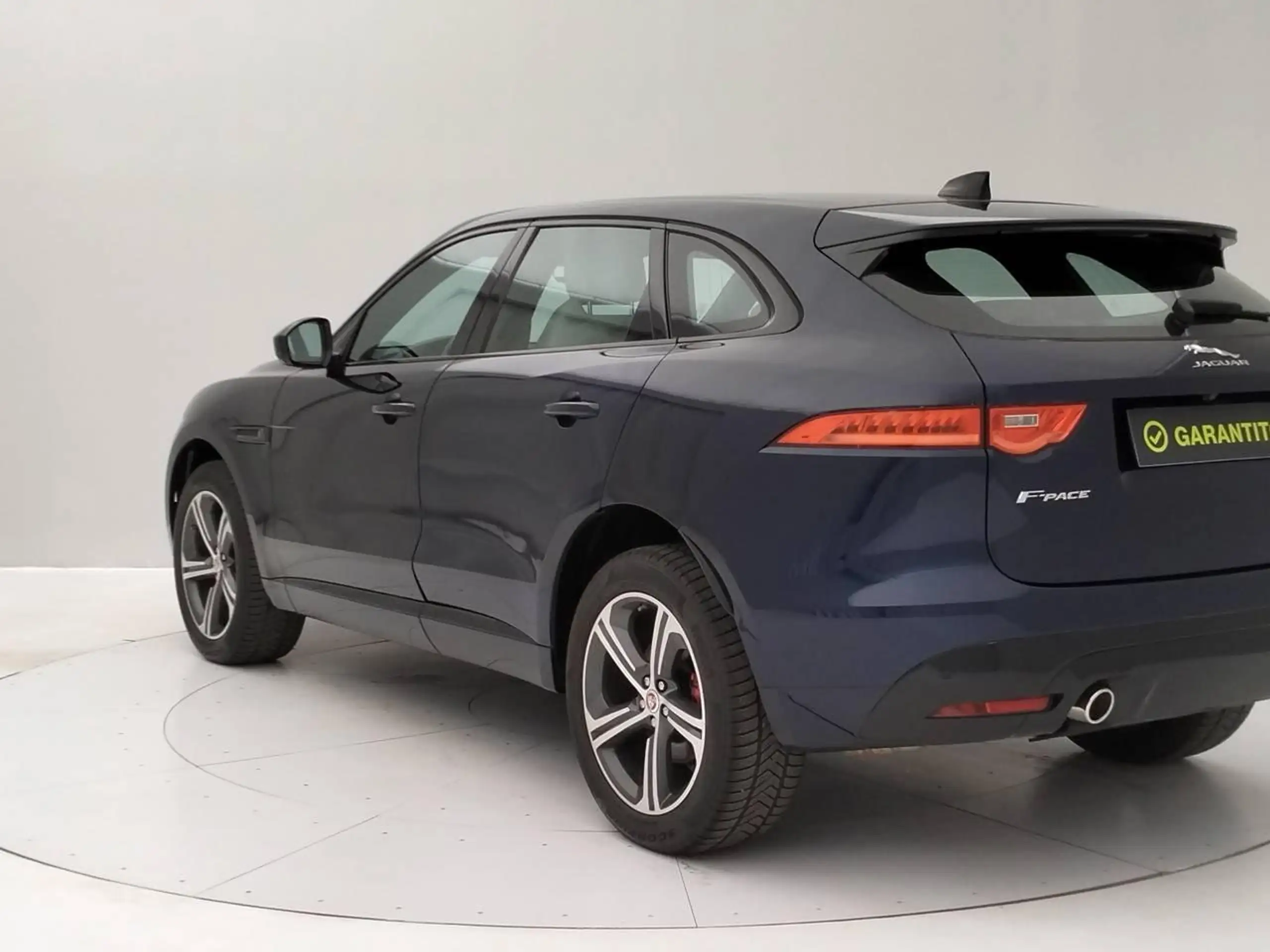 Jaguar - F-Pace