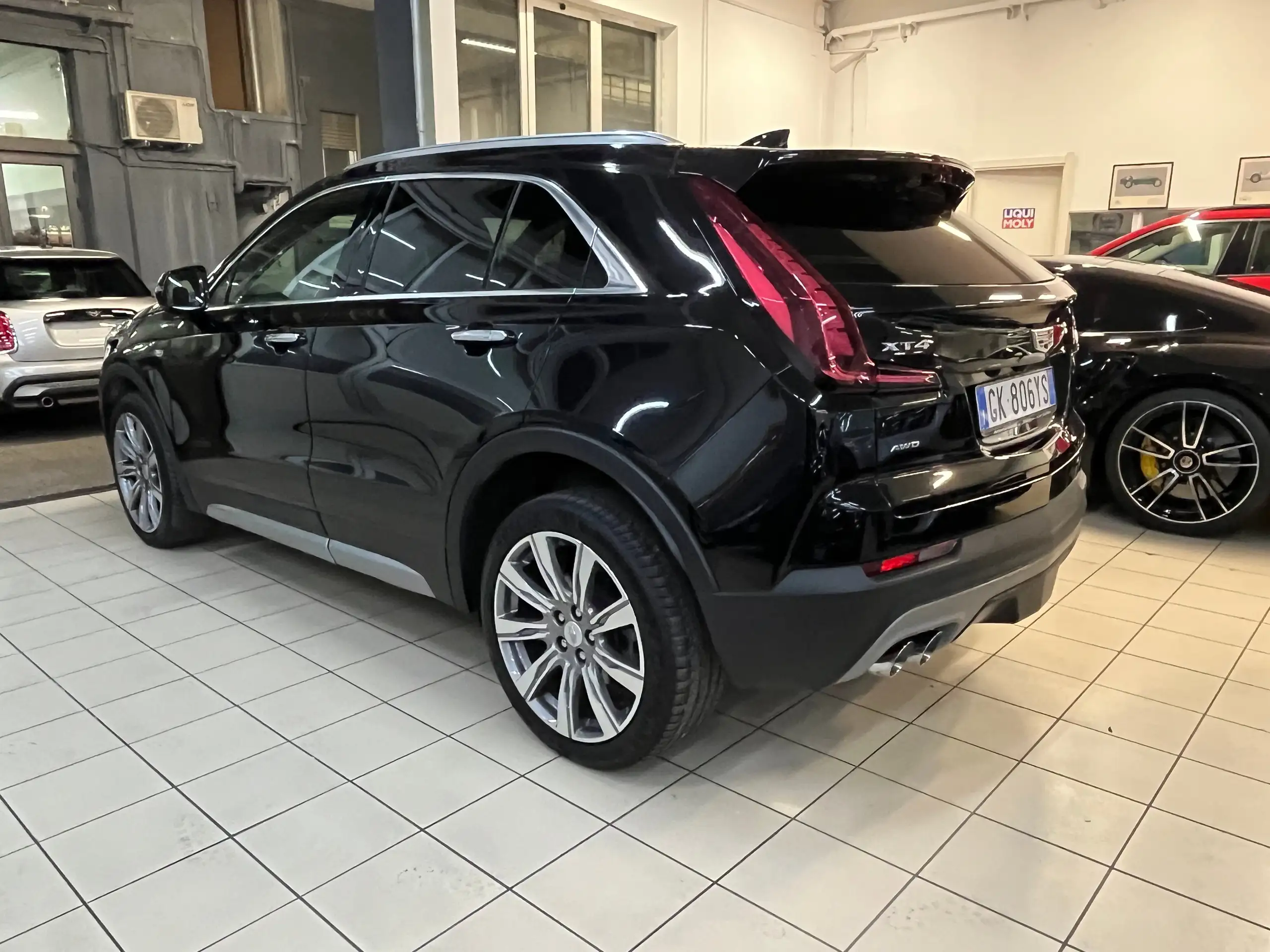 Cadillac - XT4