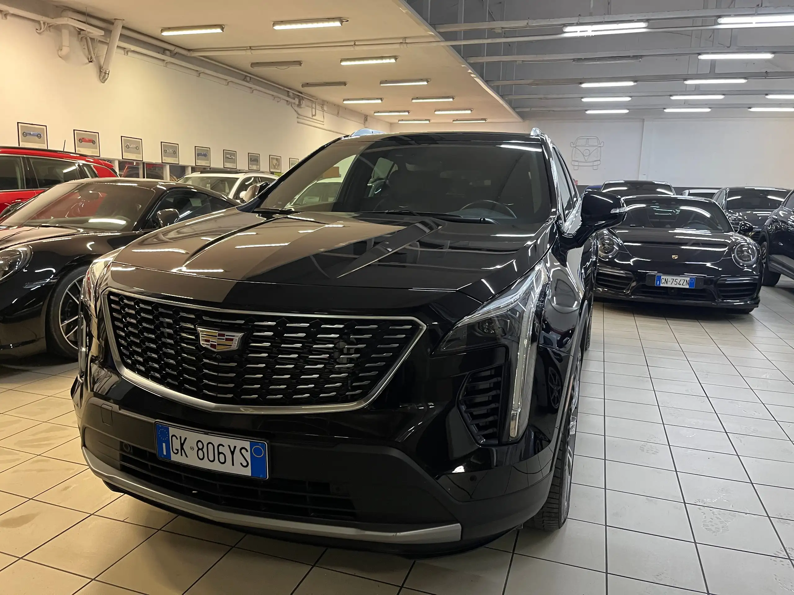 Cadillac - XT4