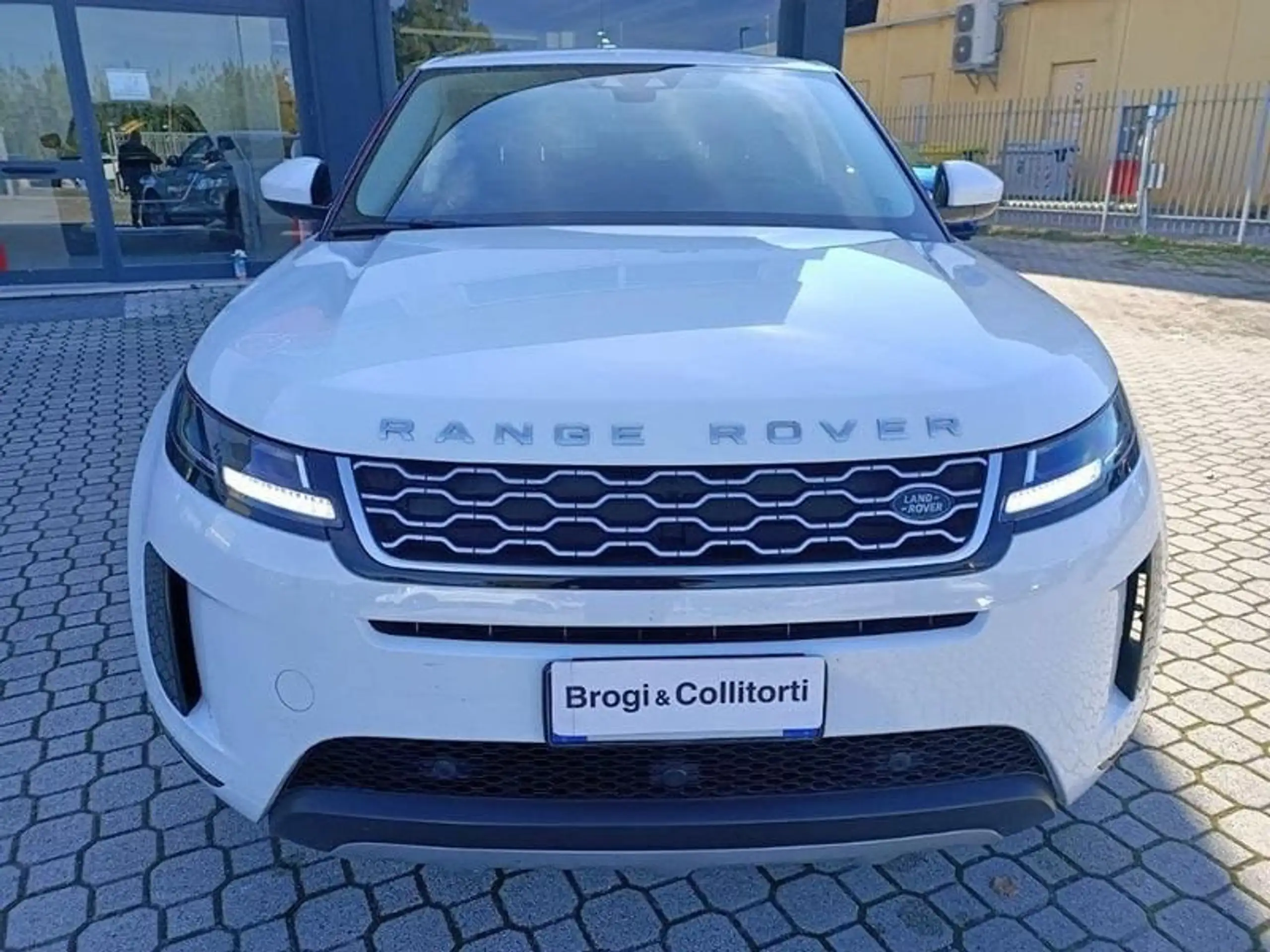 Land Rover - Range Rover Evoque