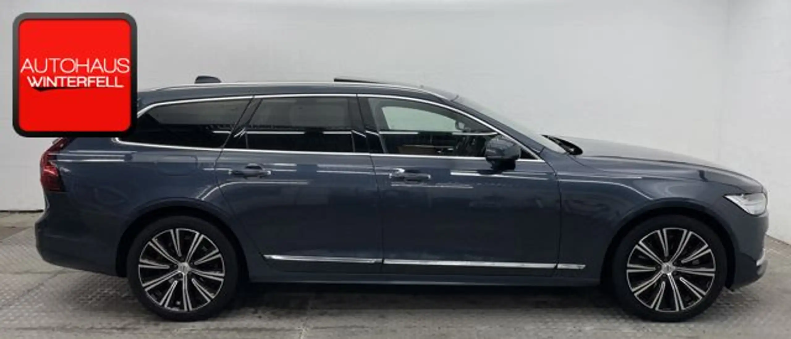 Volvo - V90