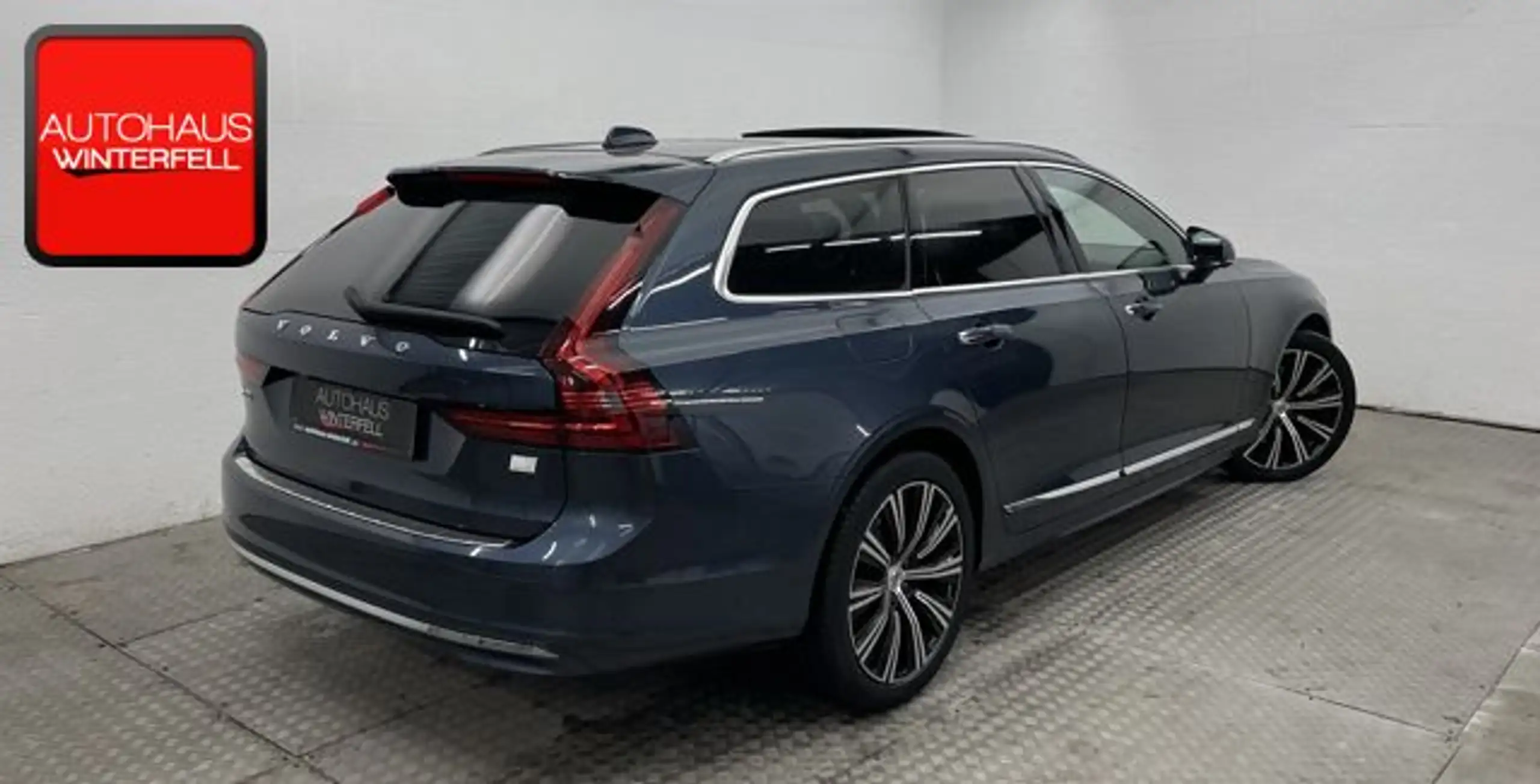 Volvo - V90