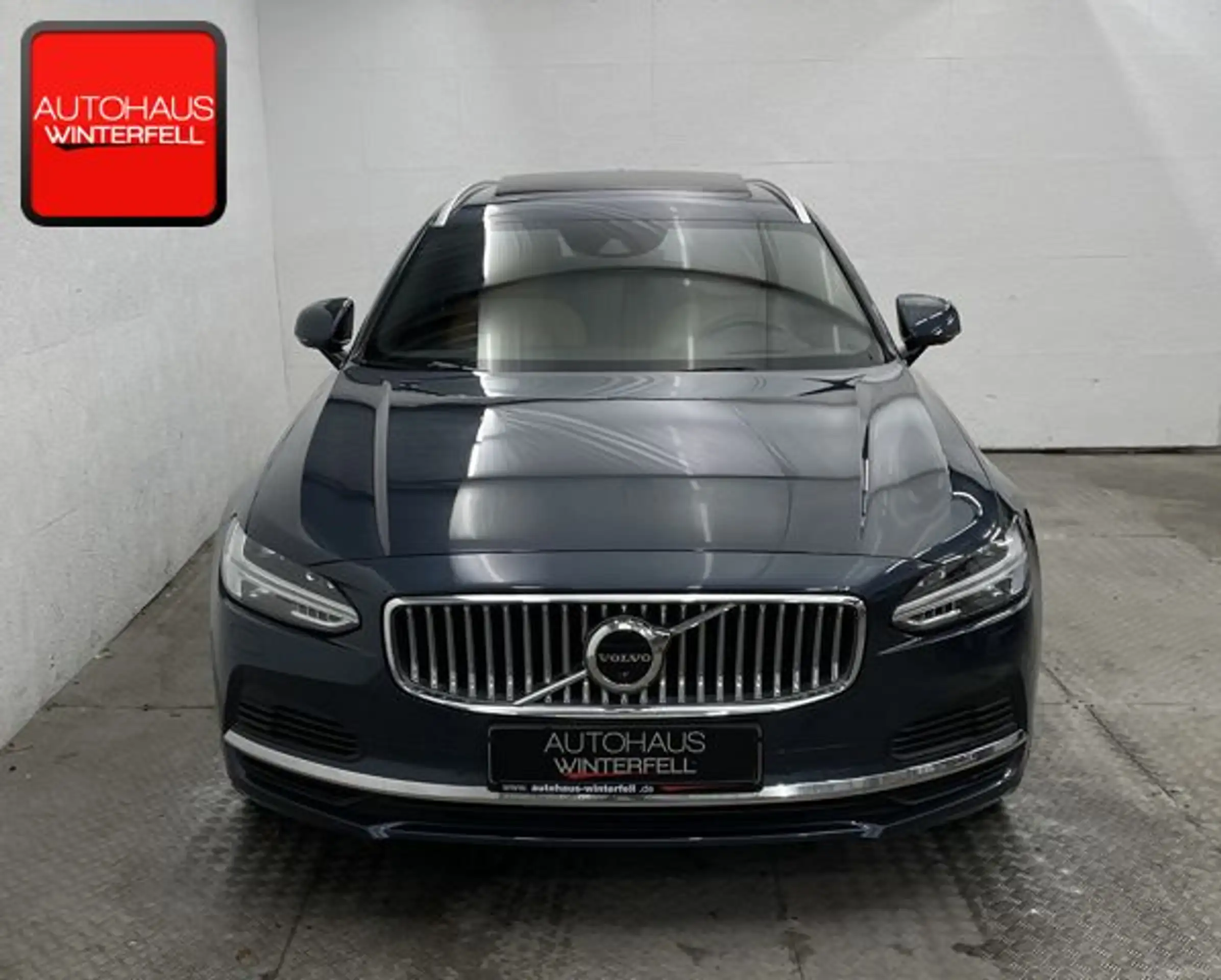 Volvo - V90