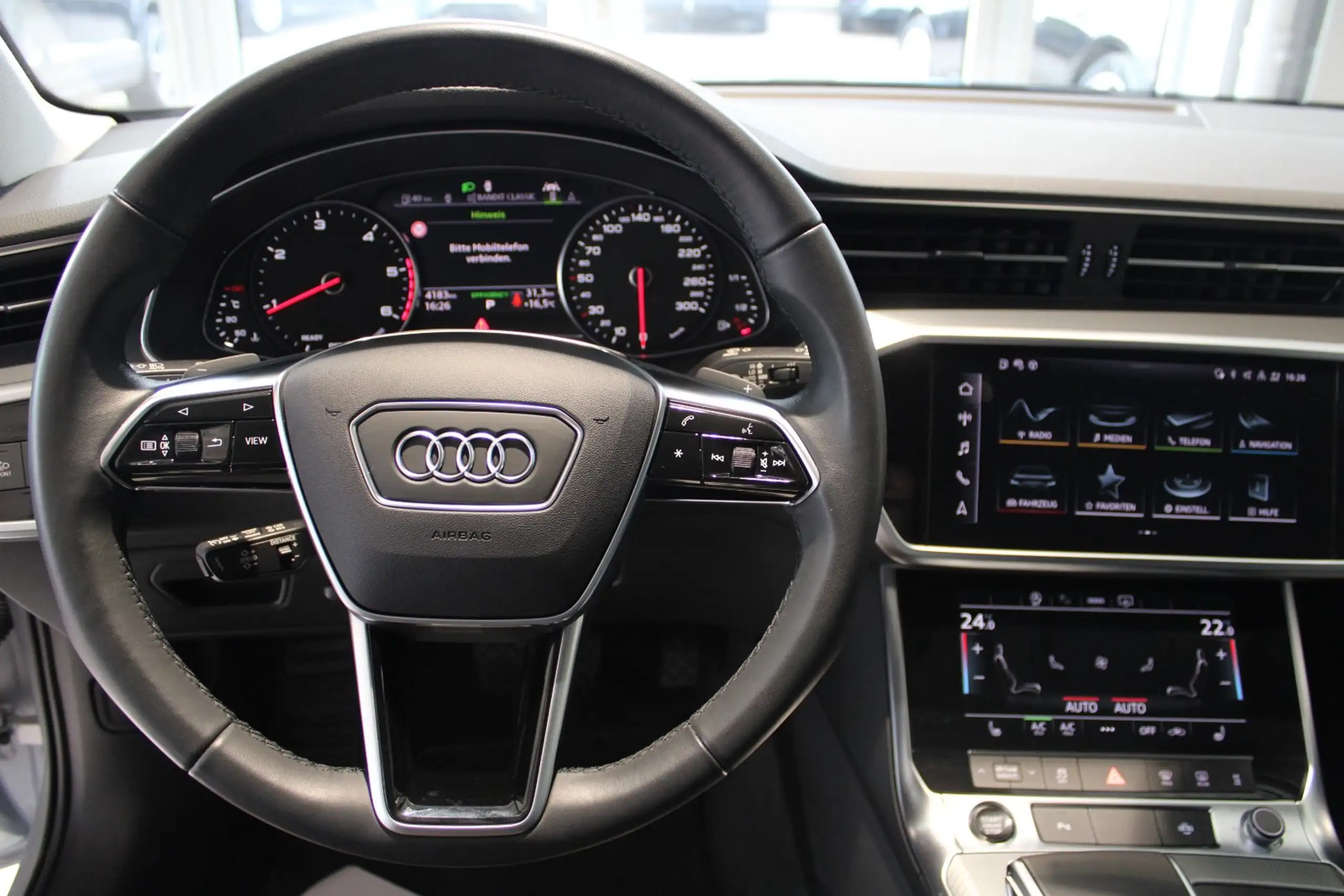 Audi - A6