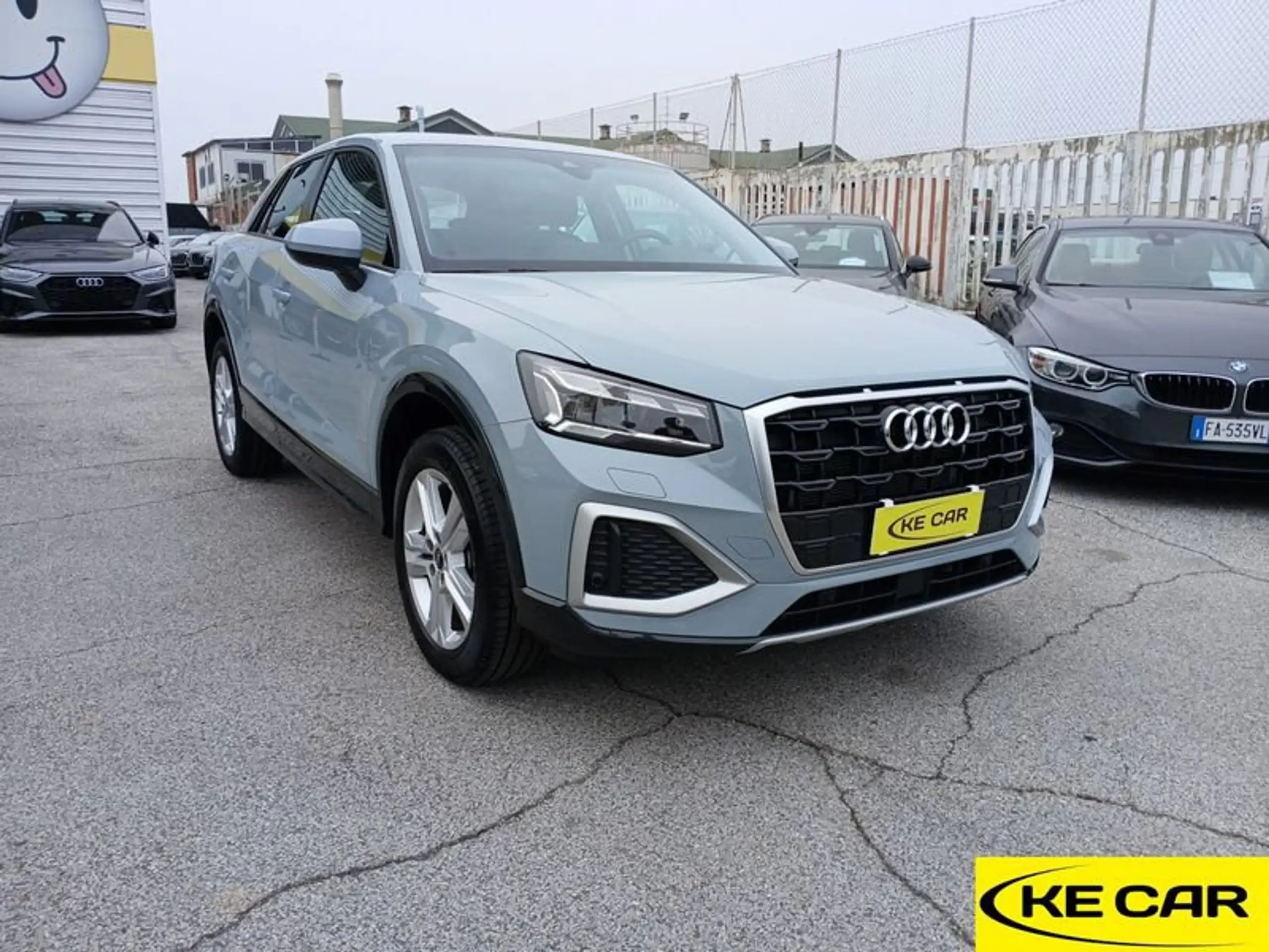 Audi - Q2