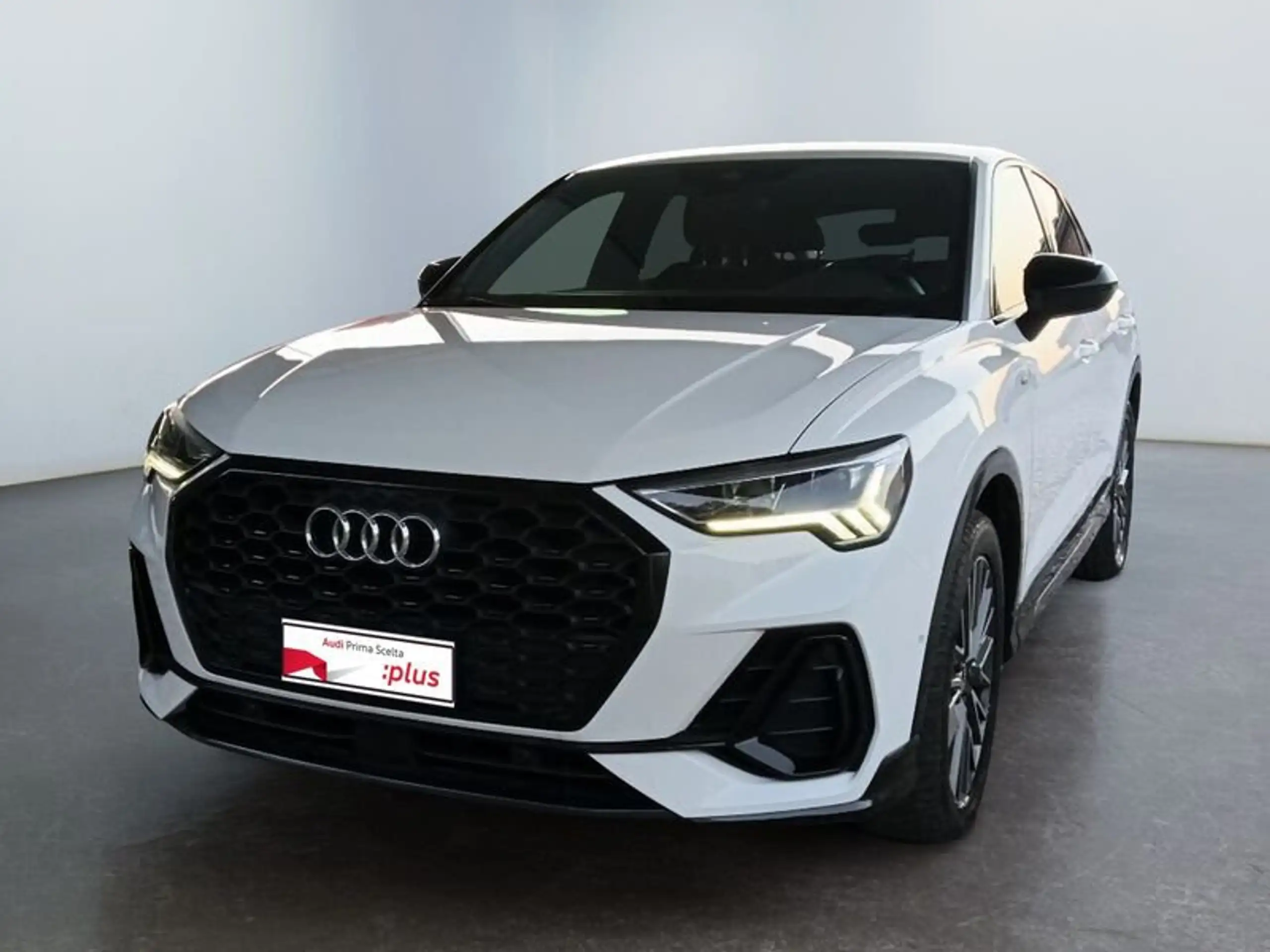 Audi - Q3