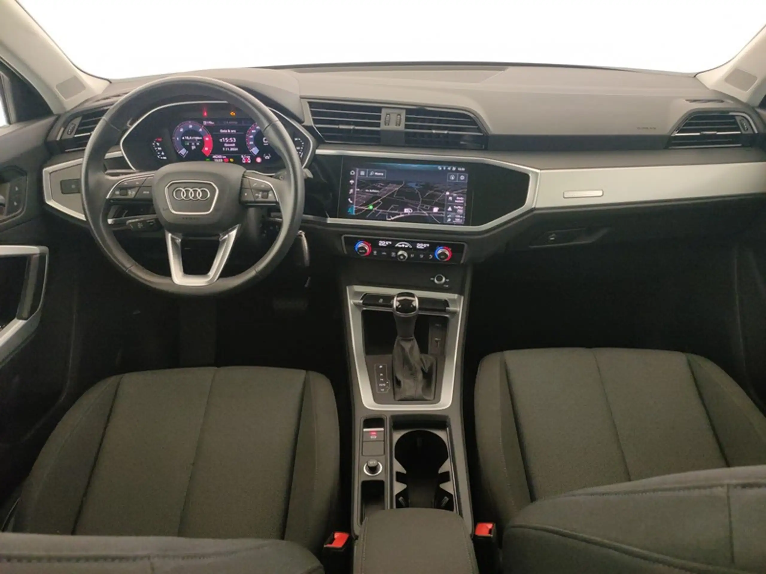 Audi - Q3