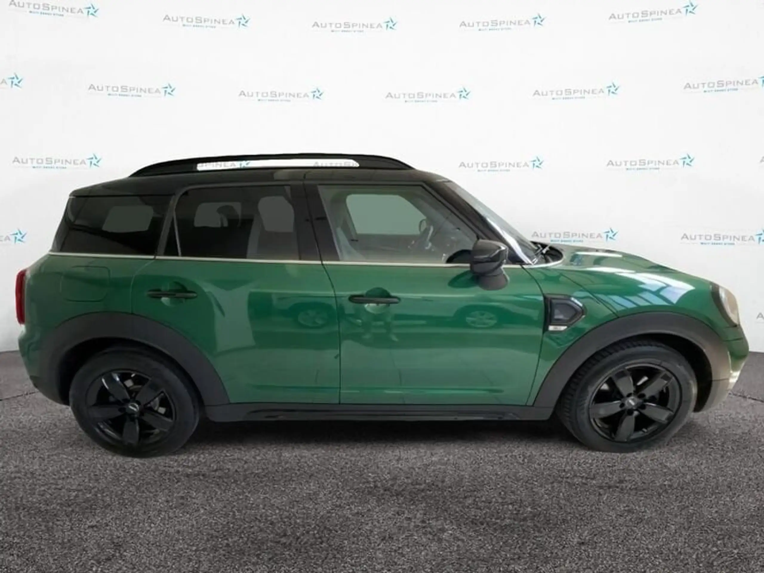 MINI - Cooper D Countryman