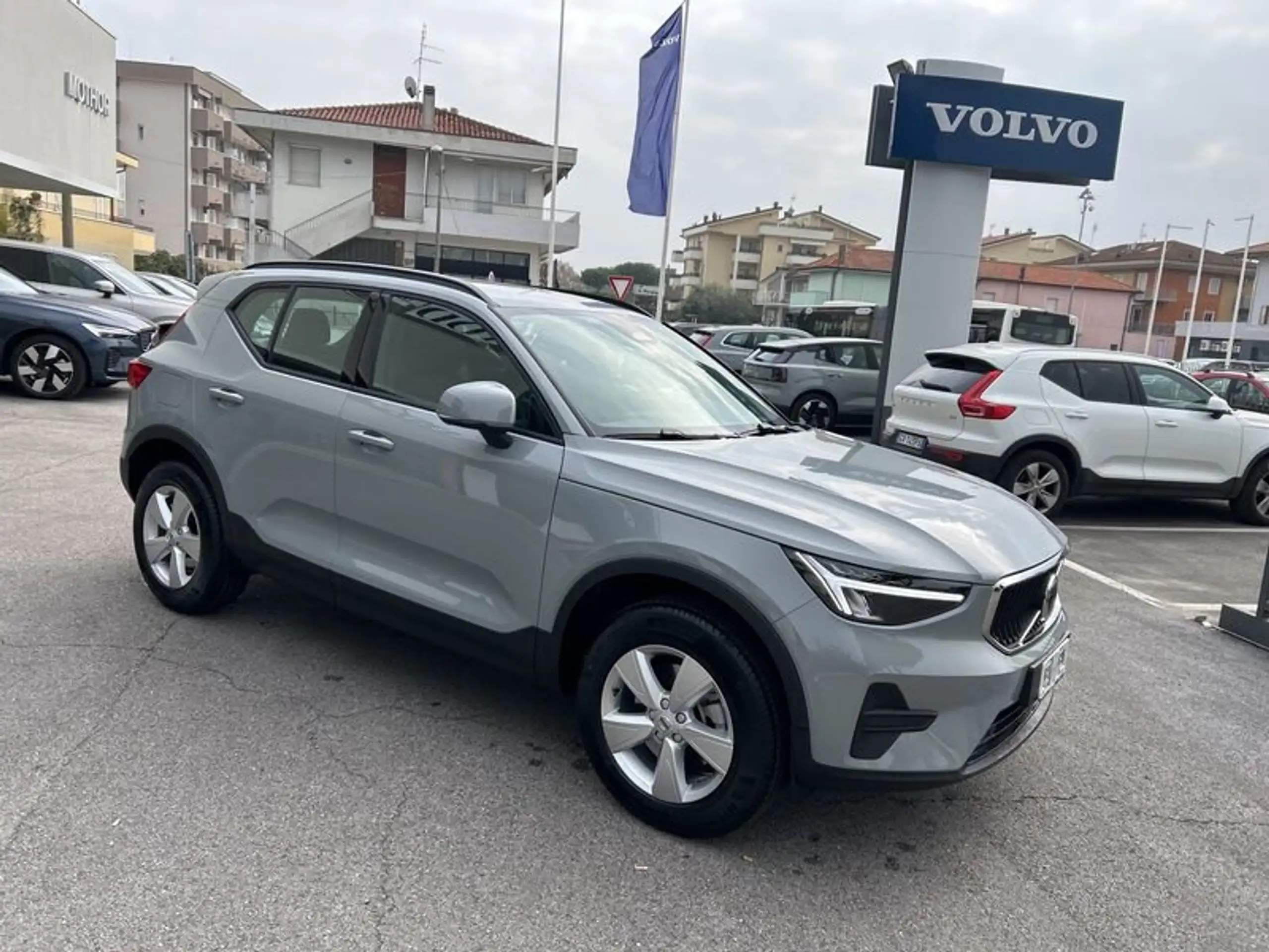 Volvo - XC40