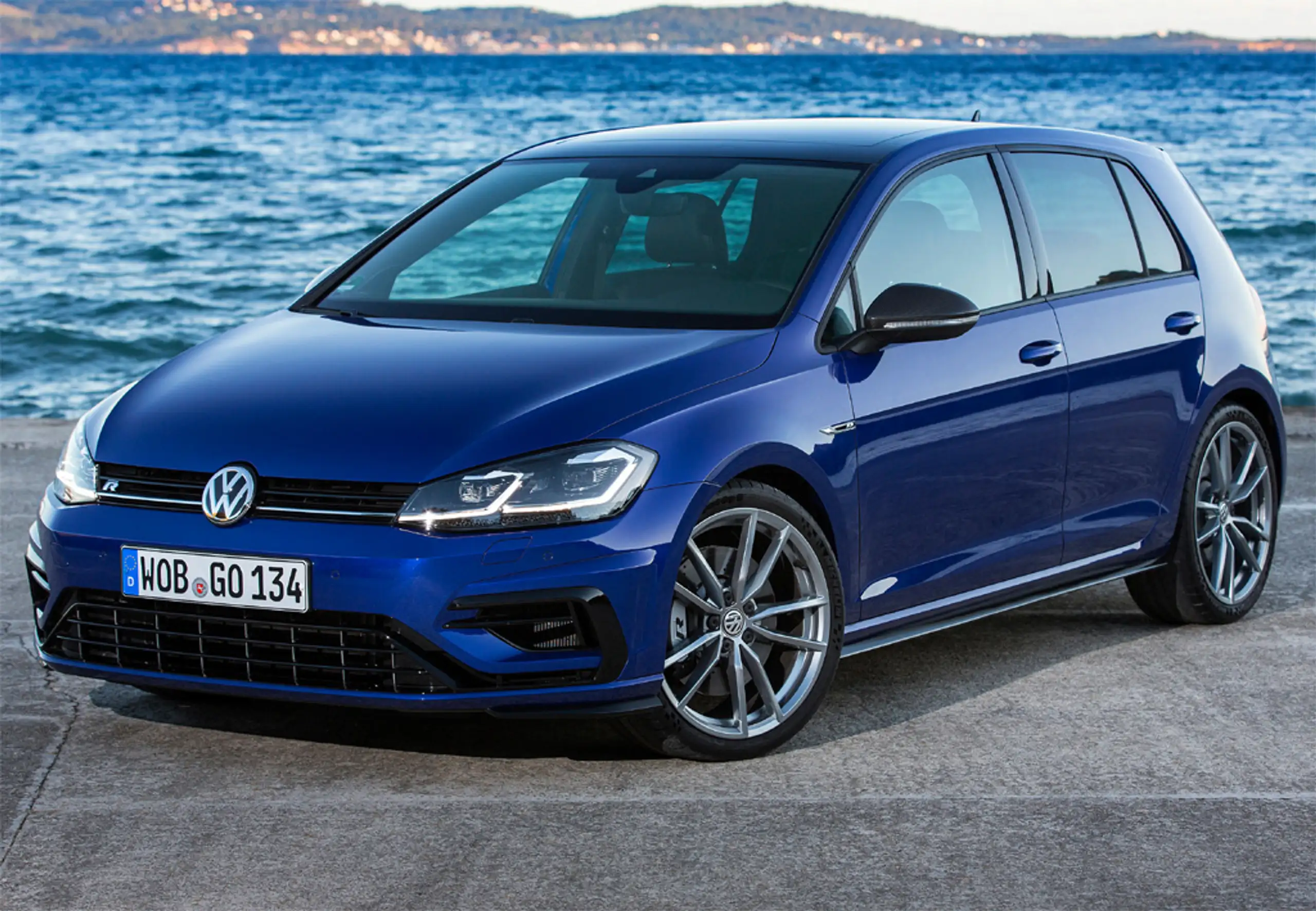 Volkswagen - Golf