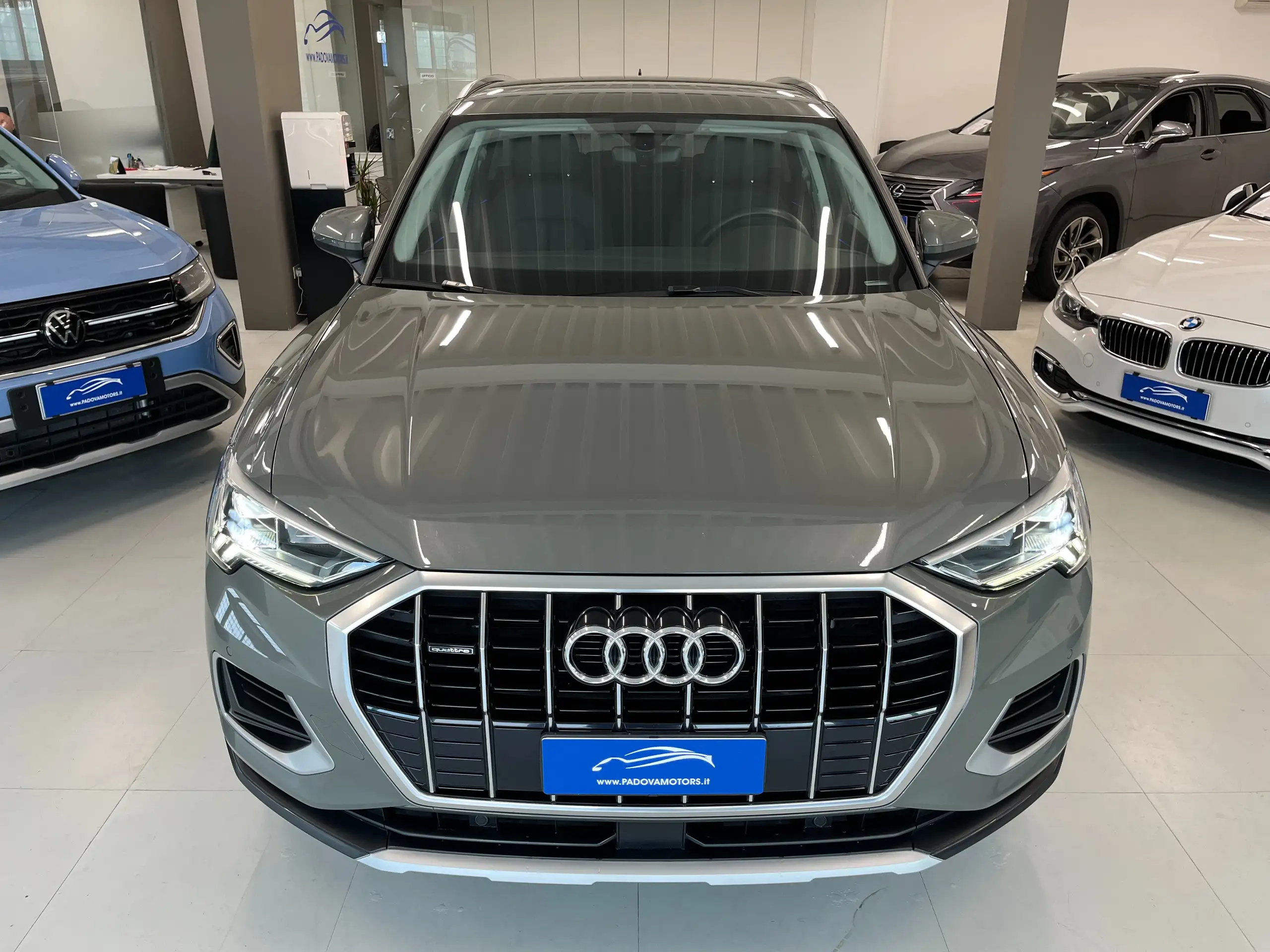 Audi - Q3