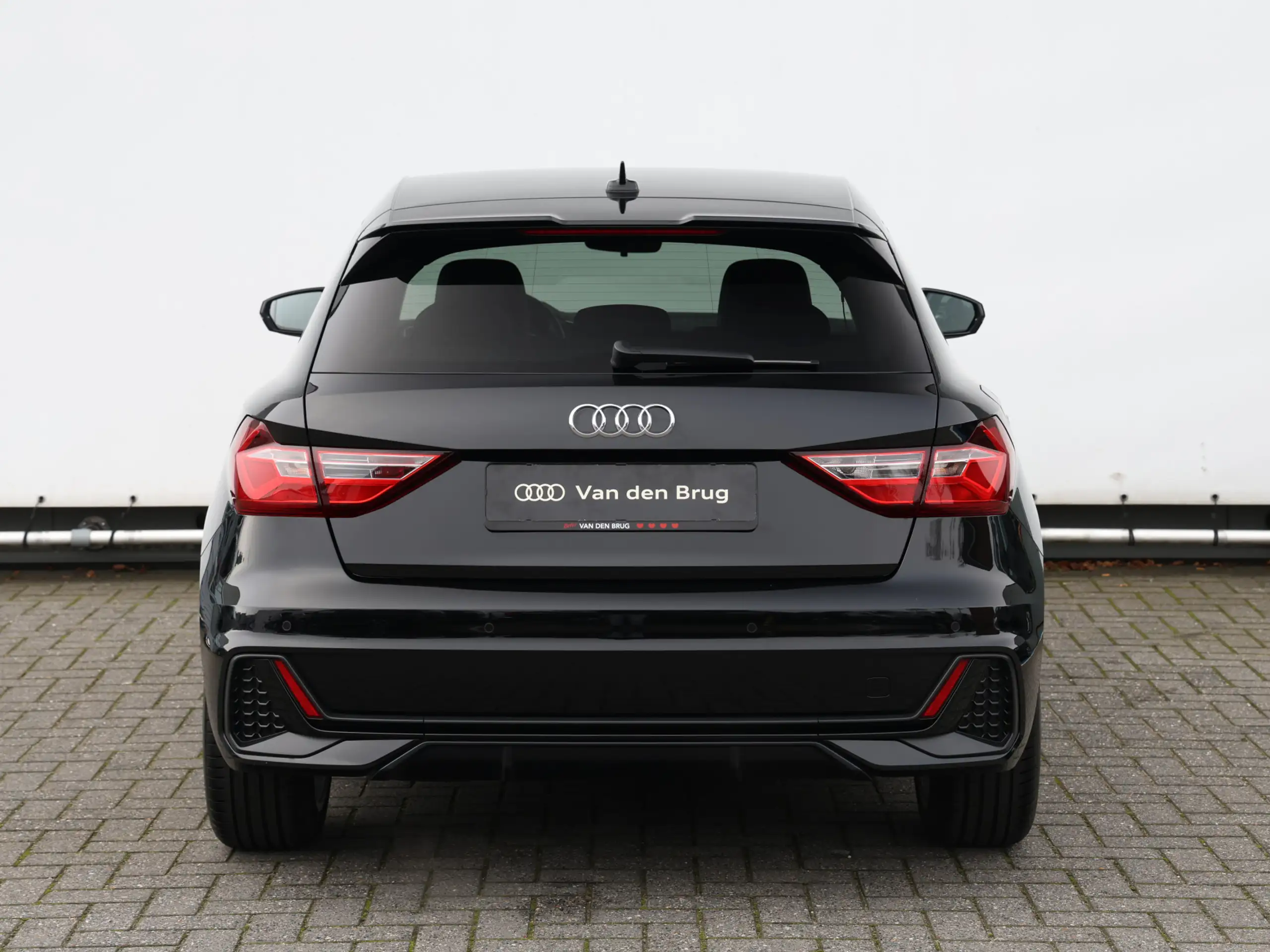 Audi - A1