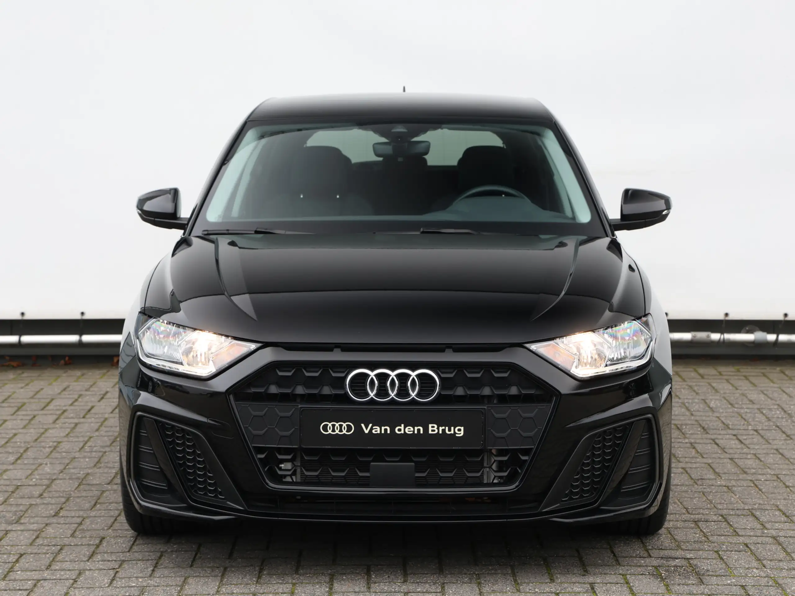 Audi - A1