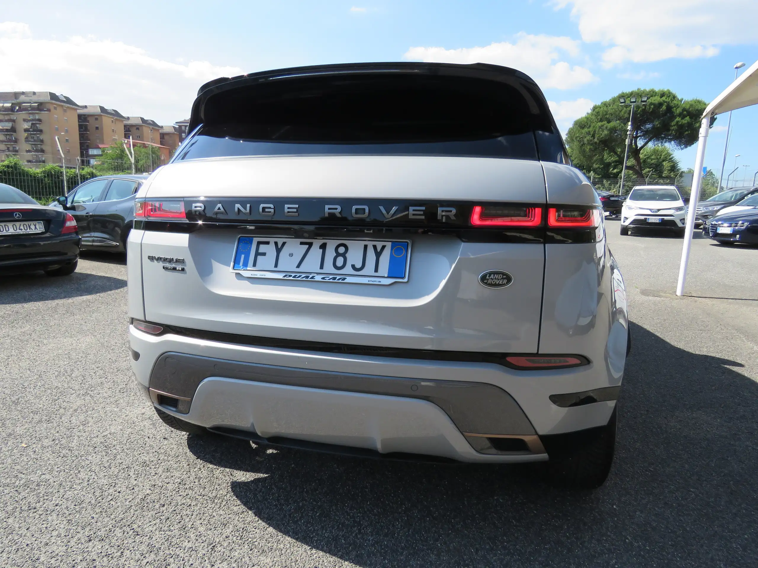 Land Rover - Range Rover Evoque