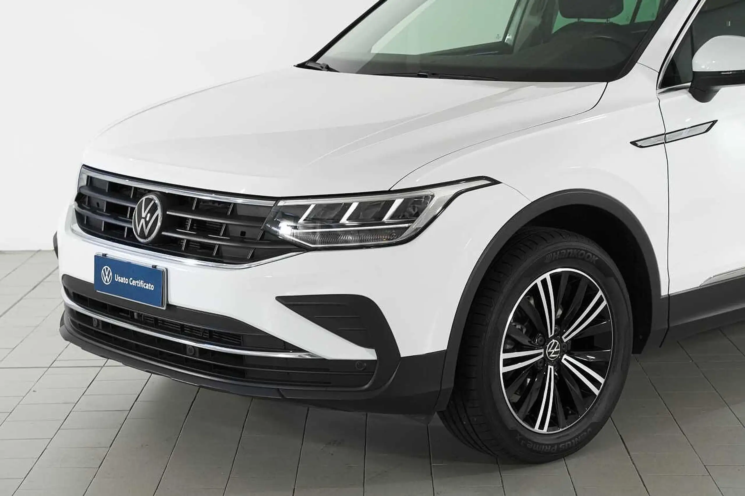 Volkswagen - Tiguan