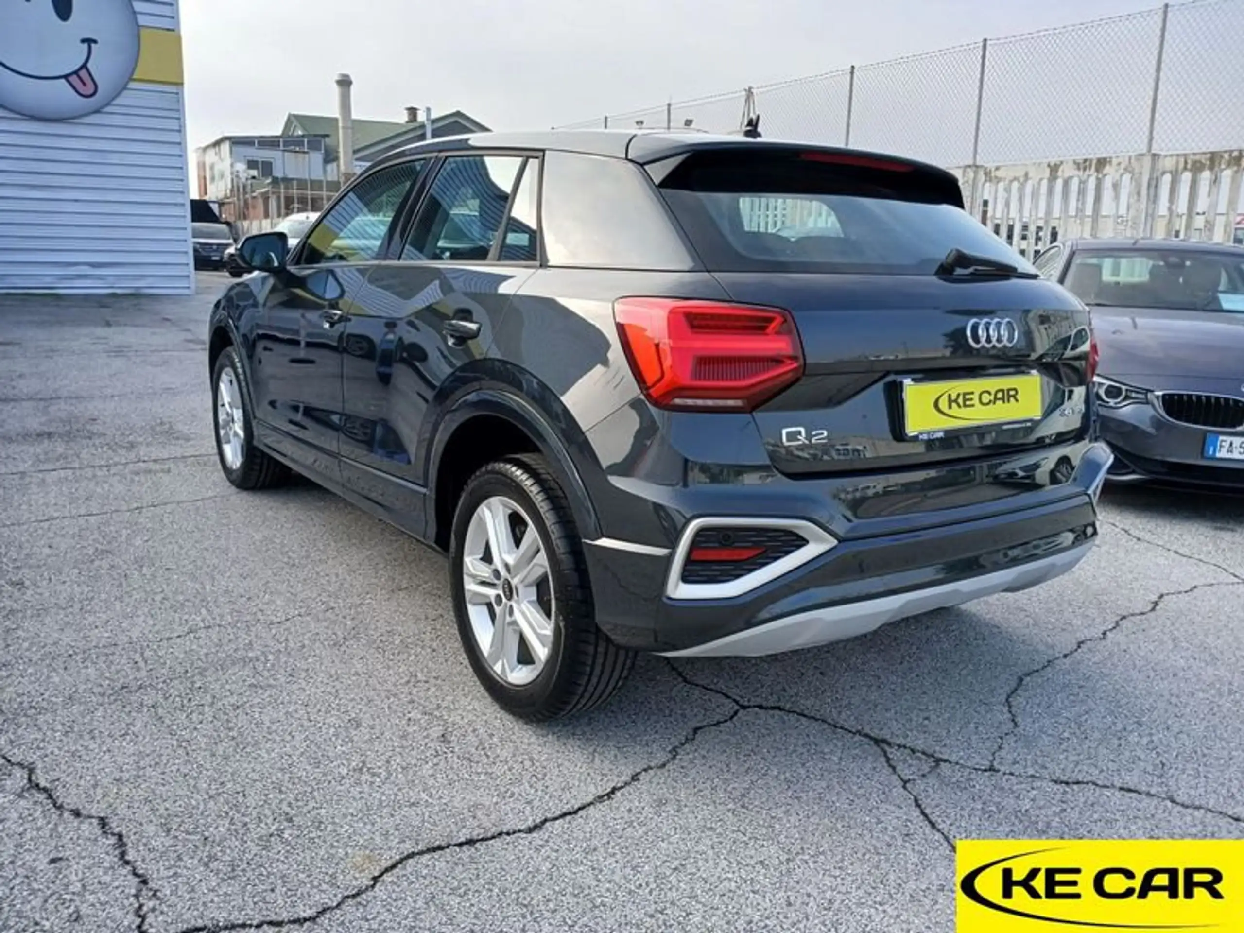 Audi - Q2