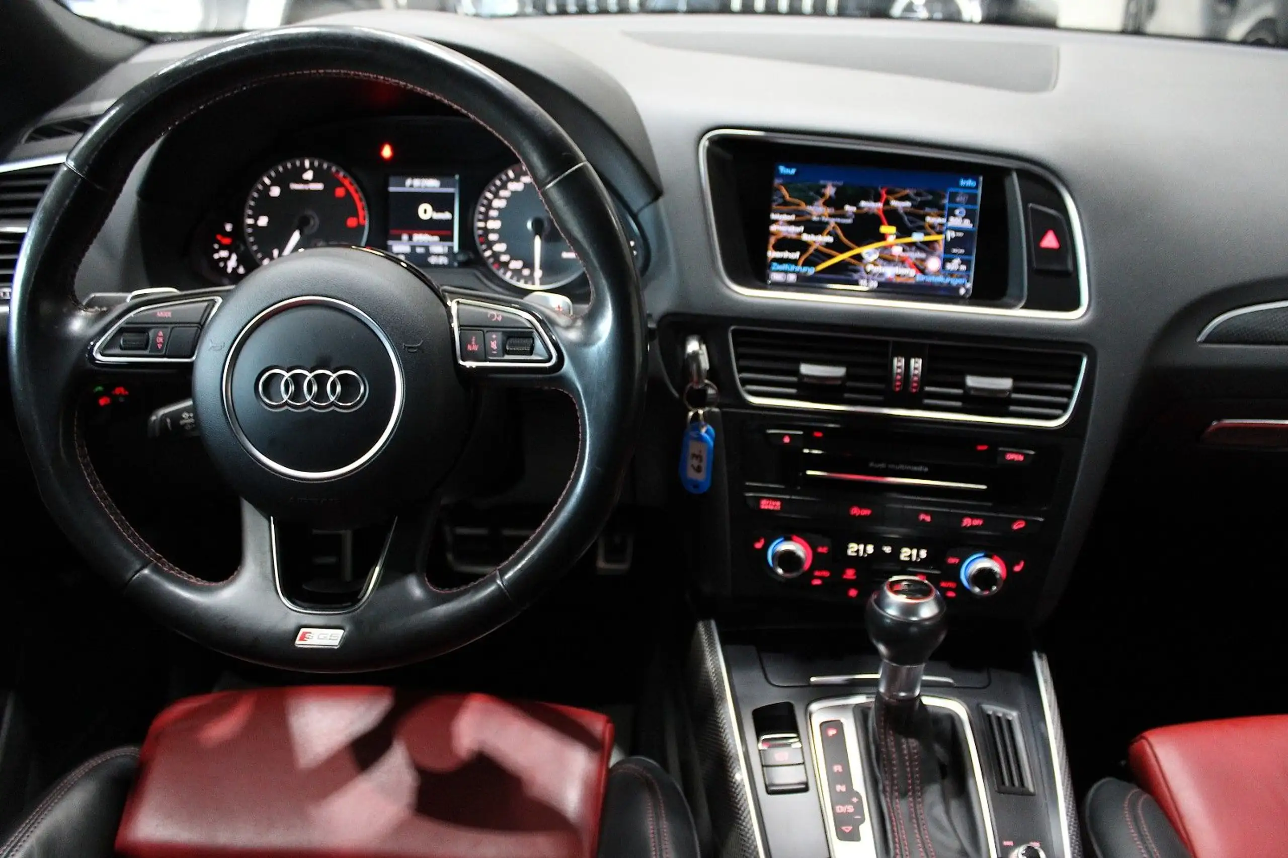 Audi - SQ5