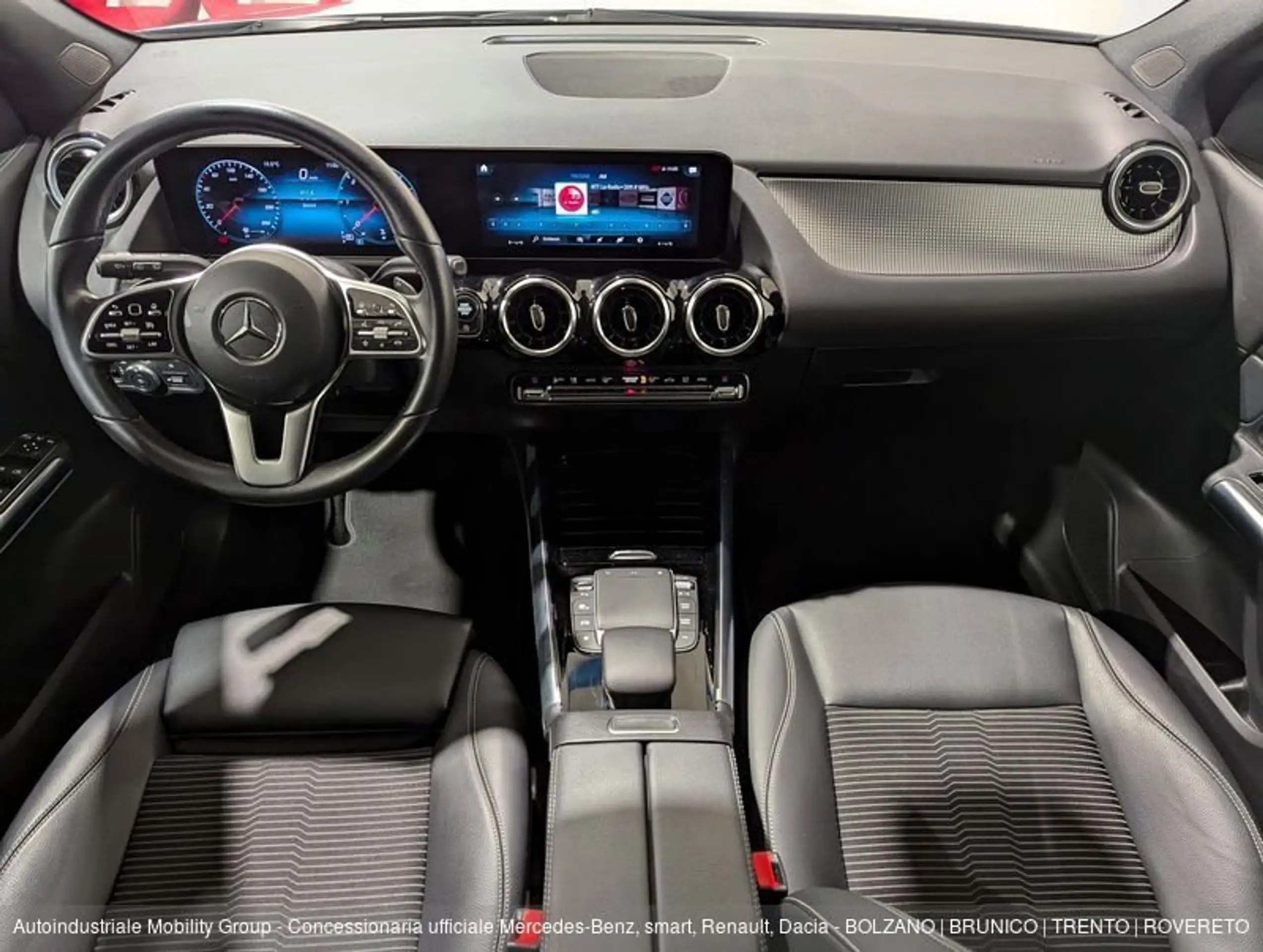 Mercedes-Benz - GLA 200