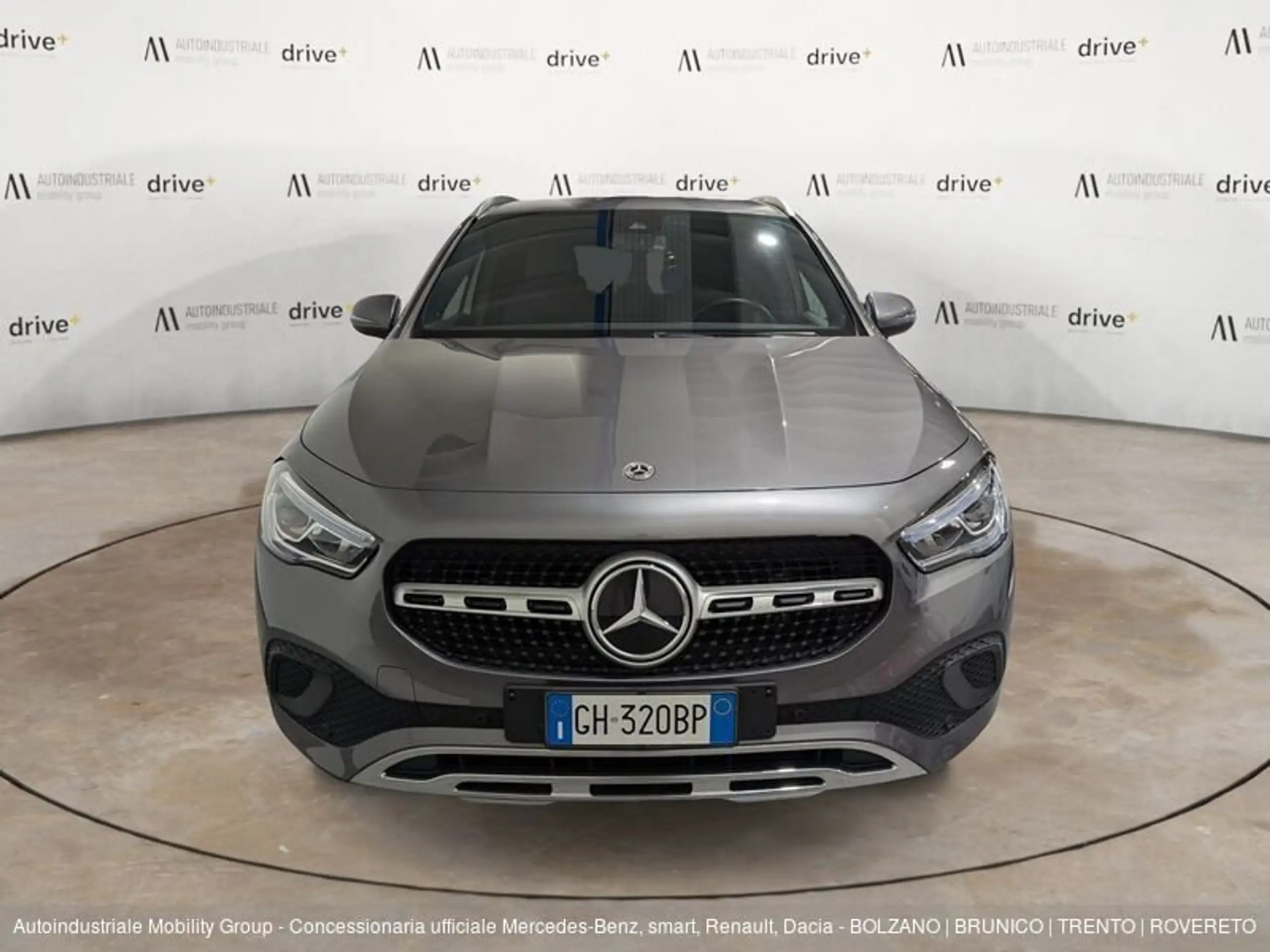 Mercedes-Benz - GLA 200