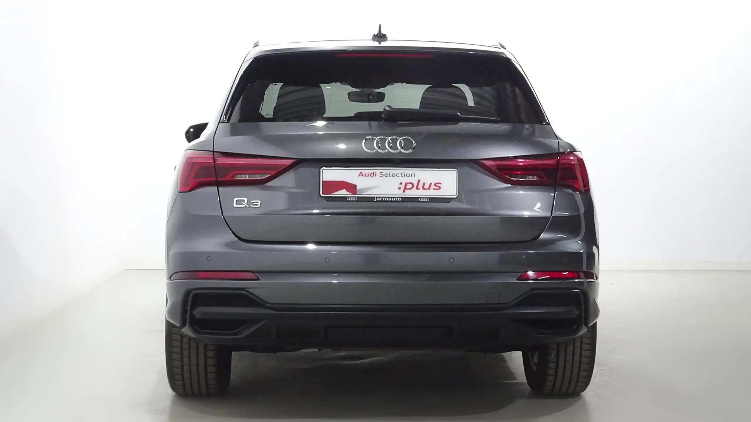 Audi - Q3