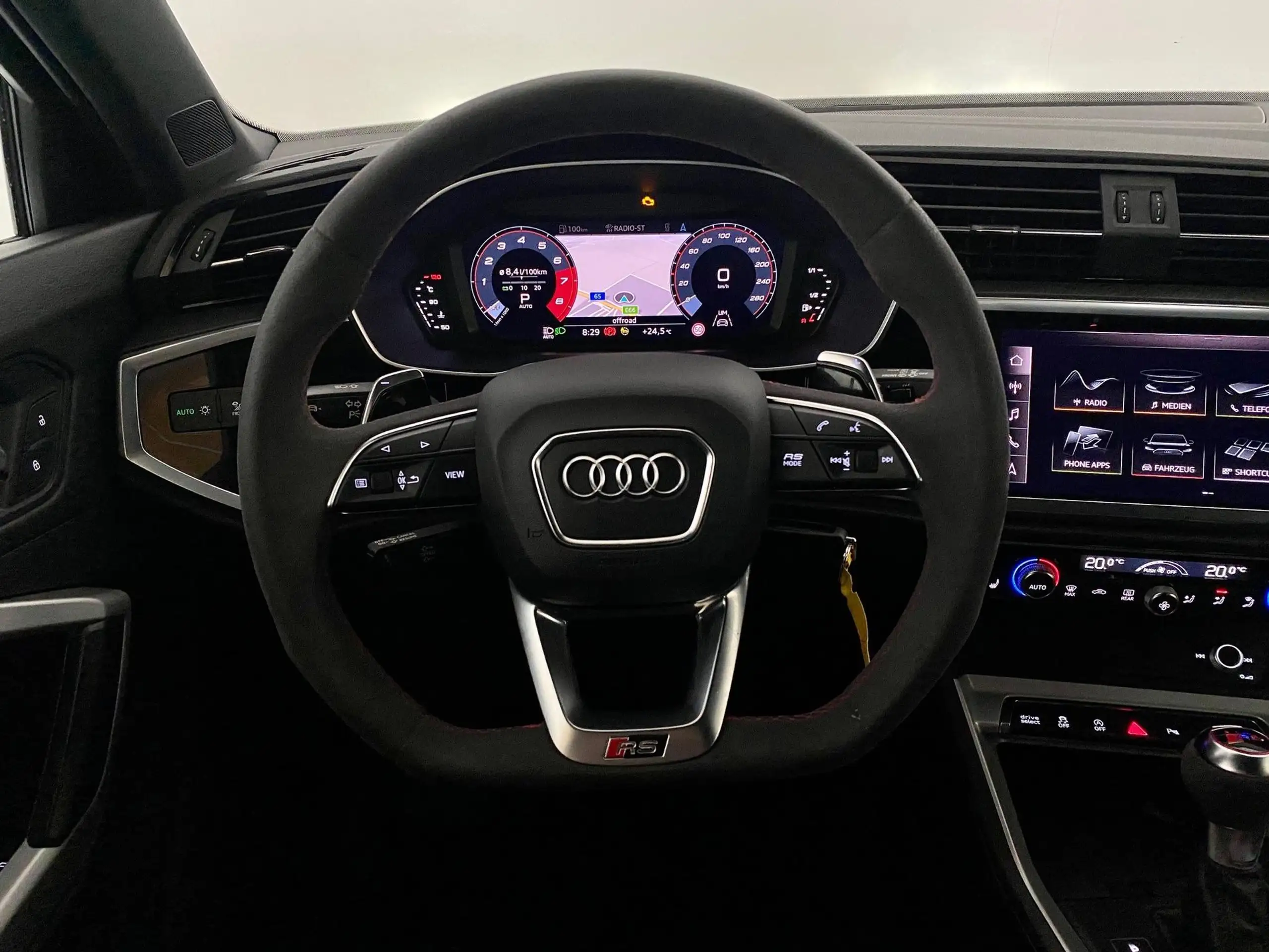 Audi - Q3