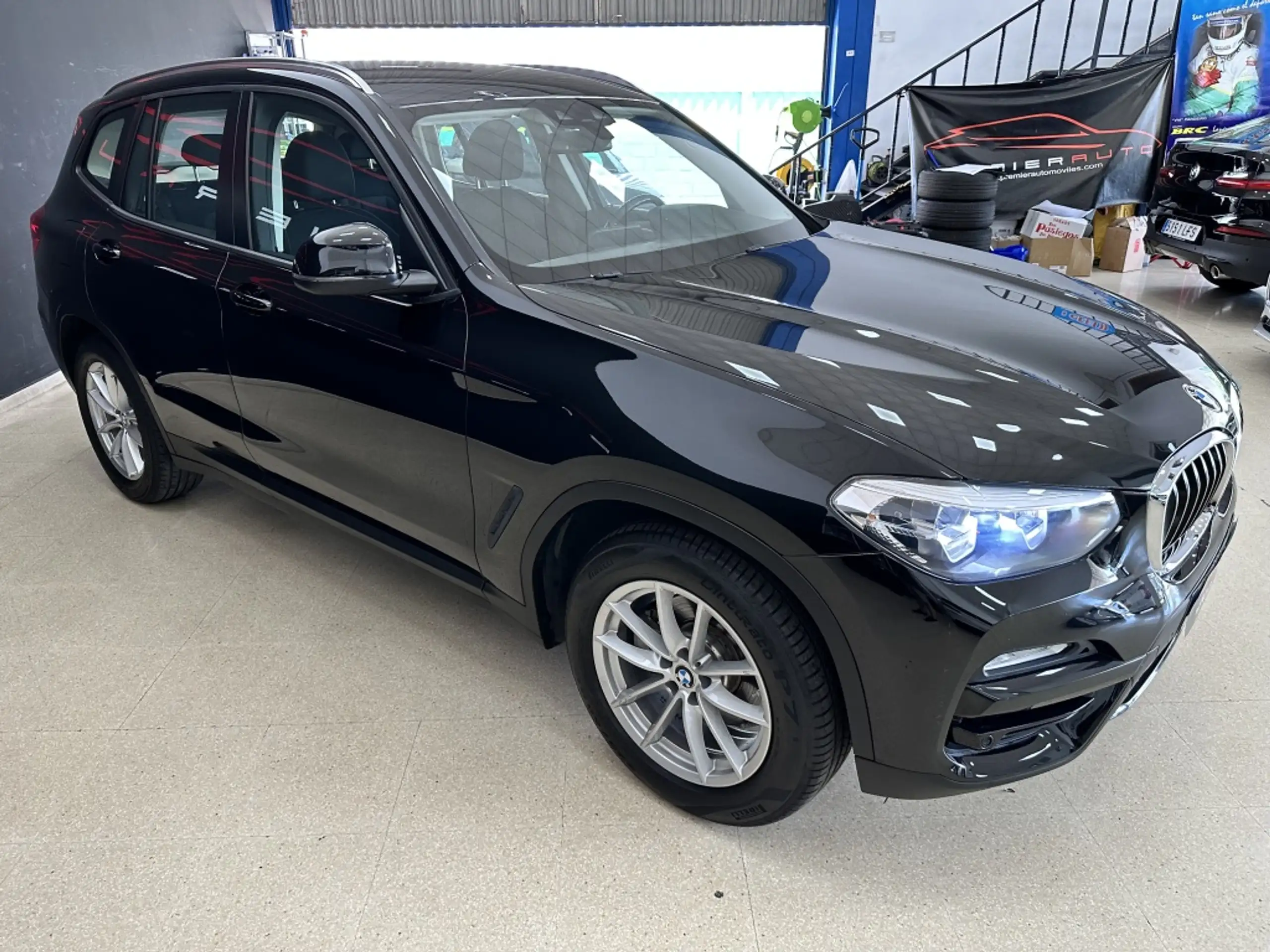 BMW - X3