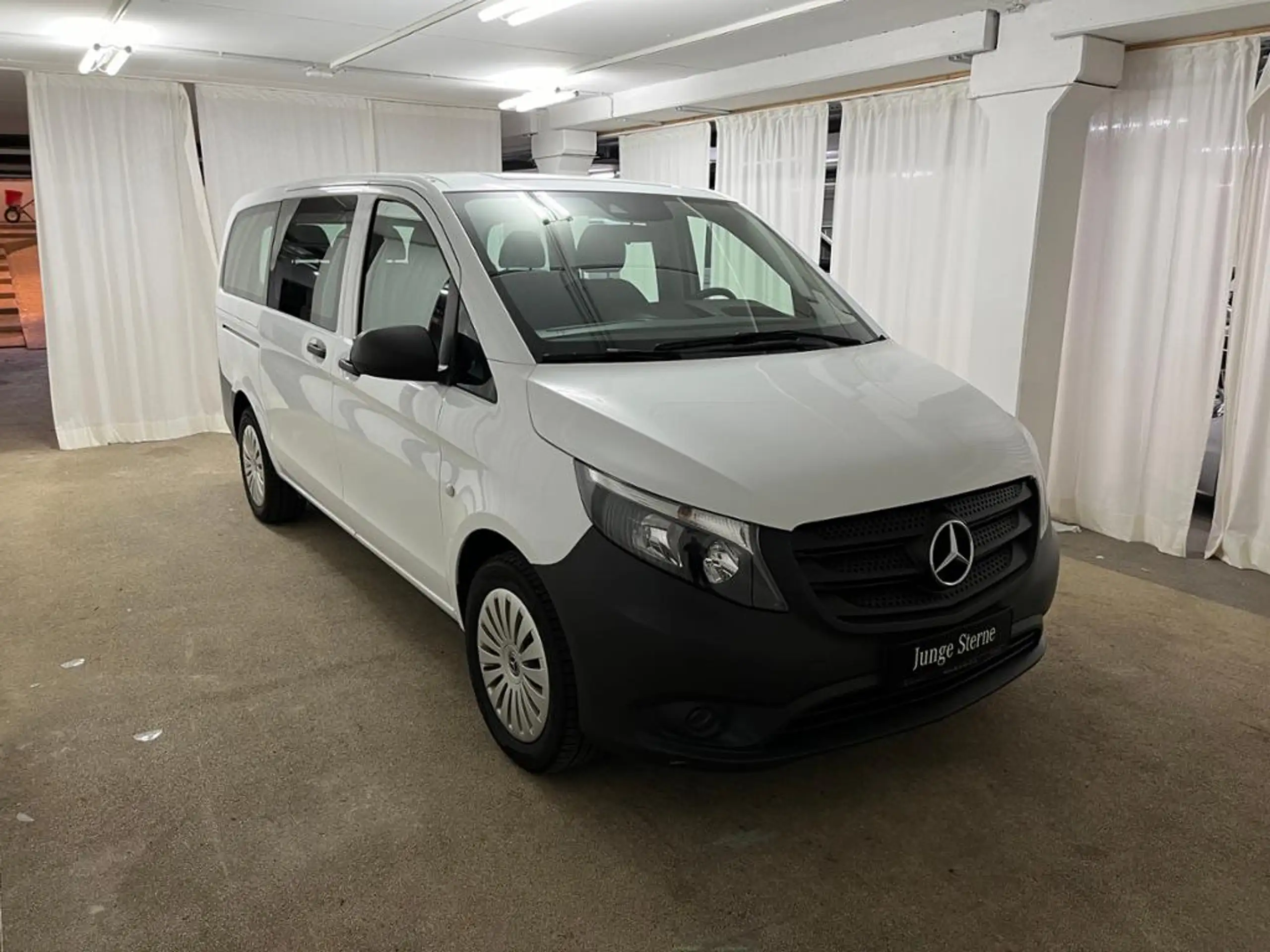 Mercedes-Benz - Vito