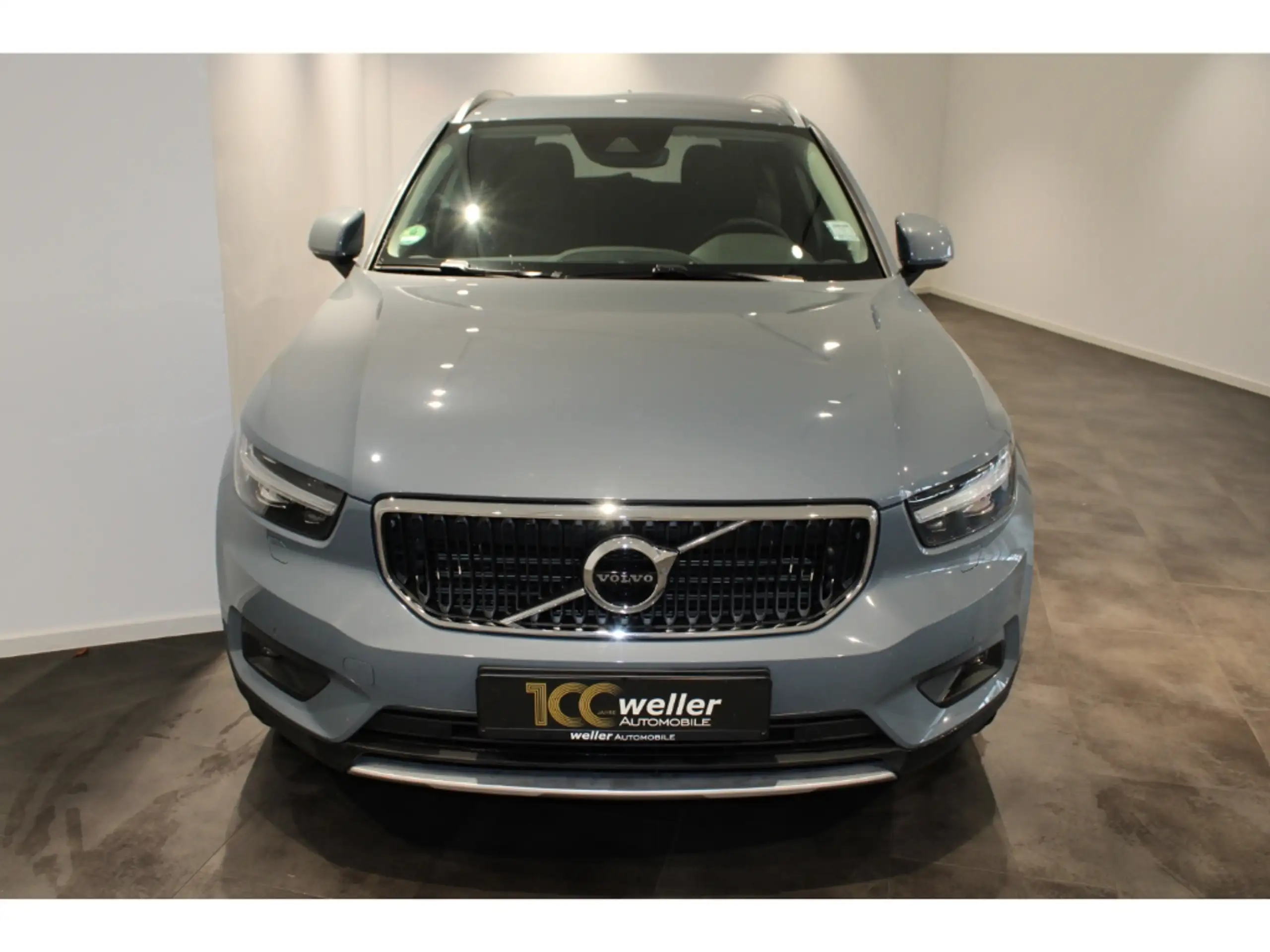 Volvo - XC40