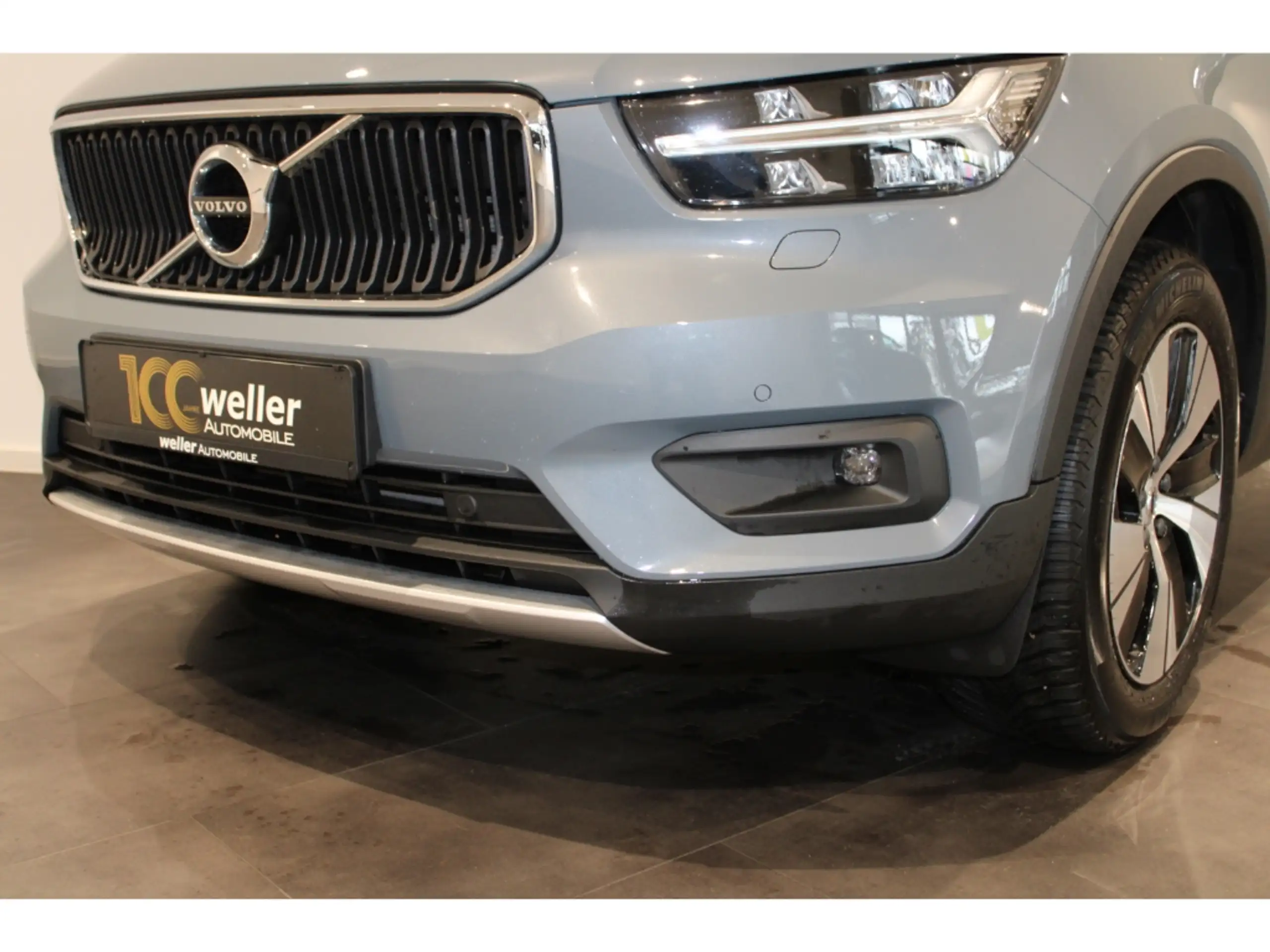 Volvo - XC40