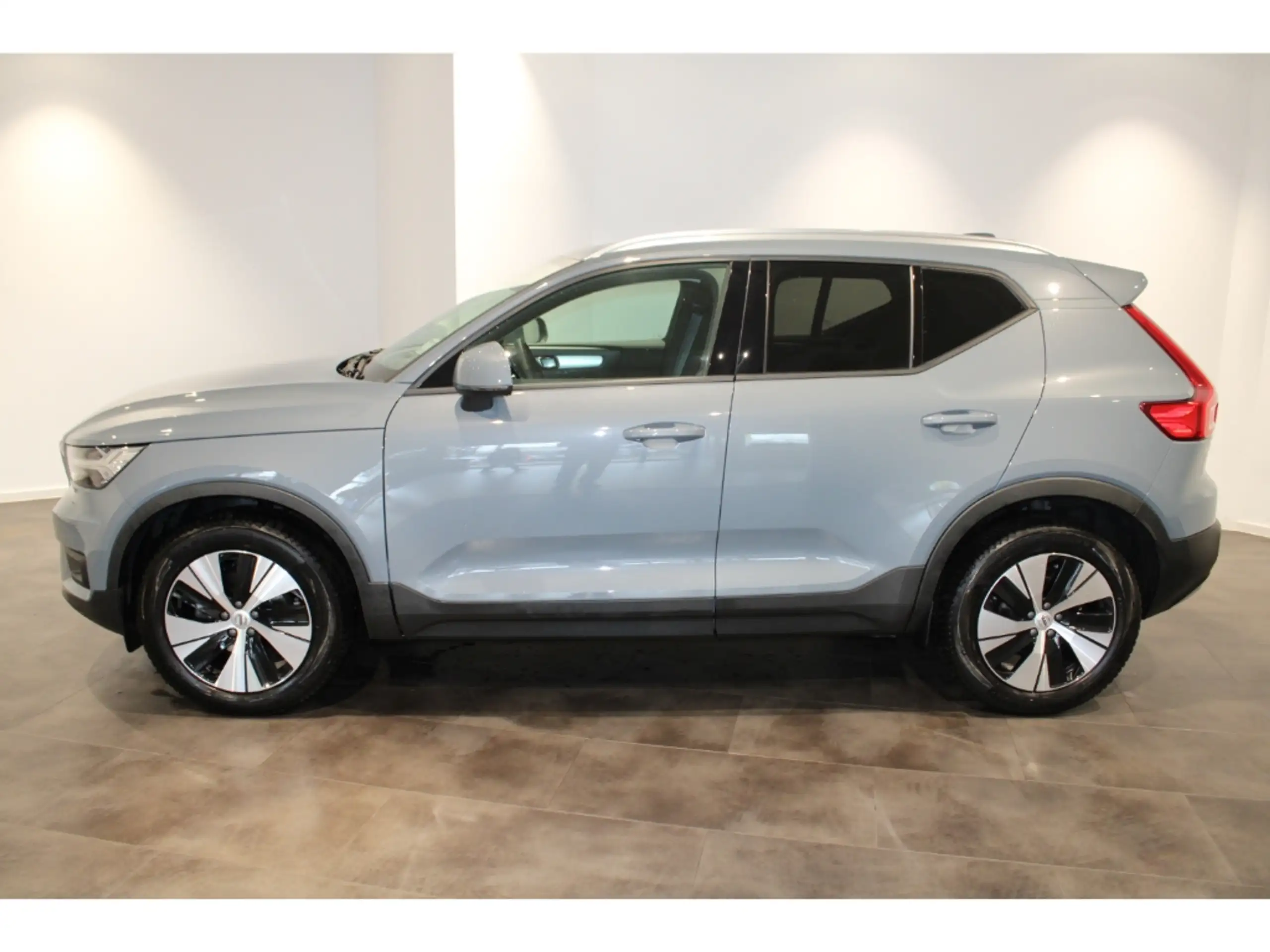 Volvo - XC40