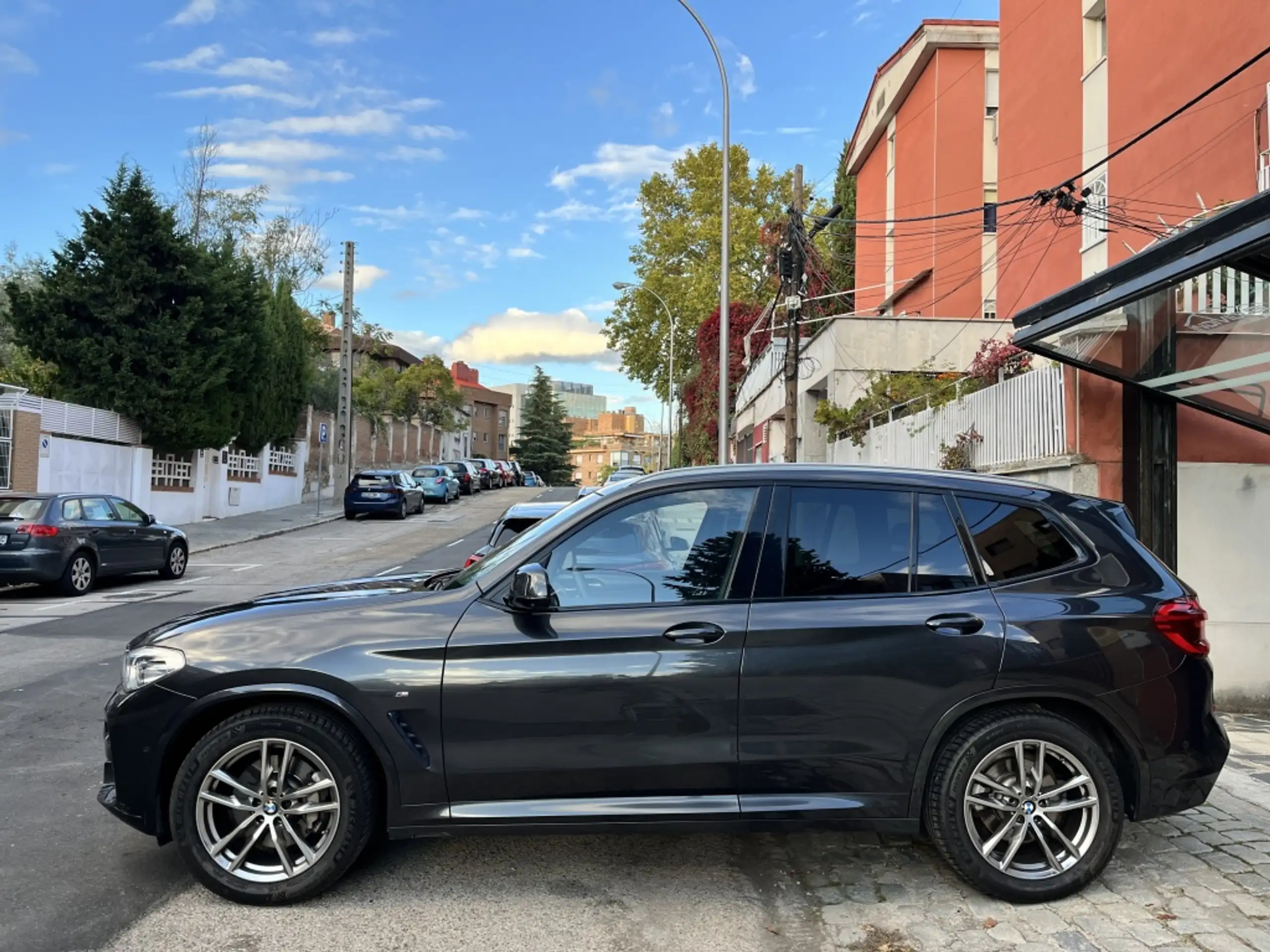 BMW - X3