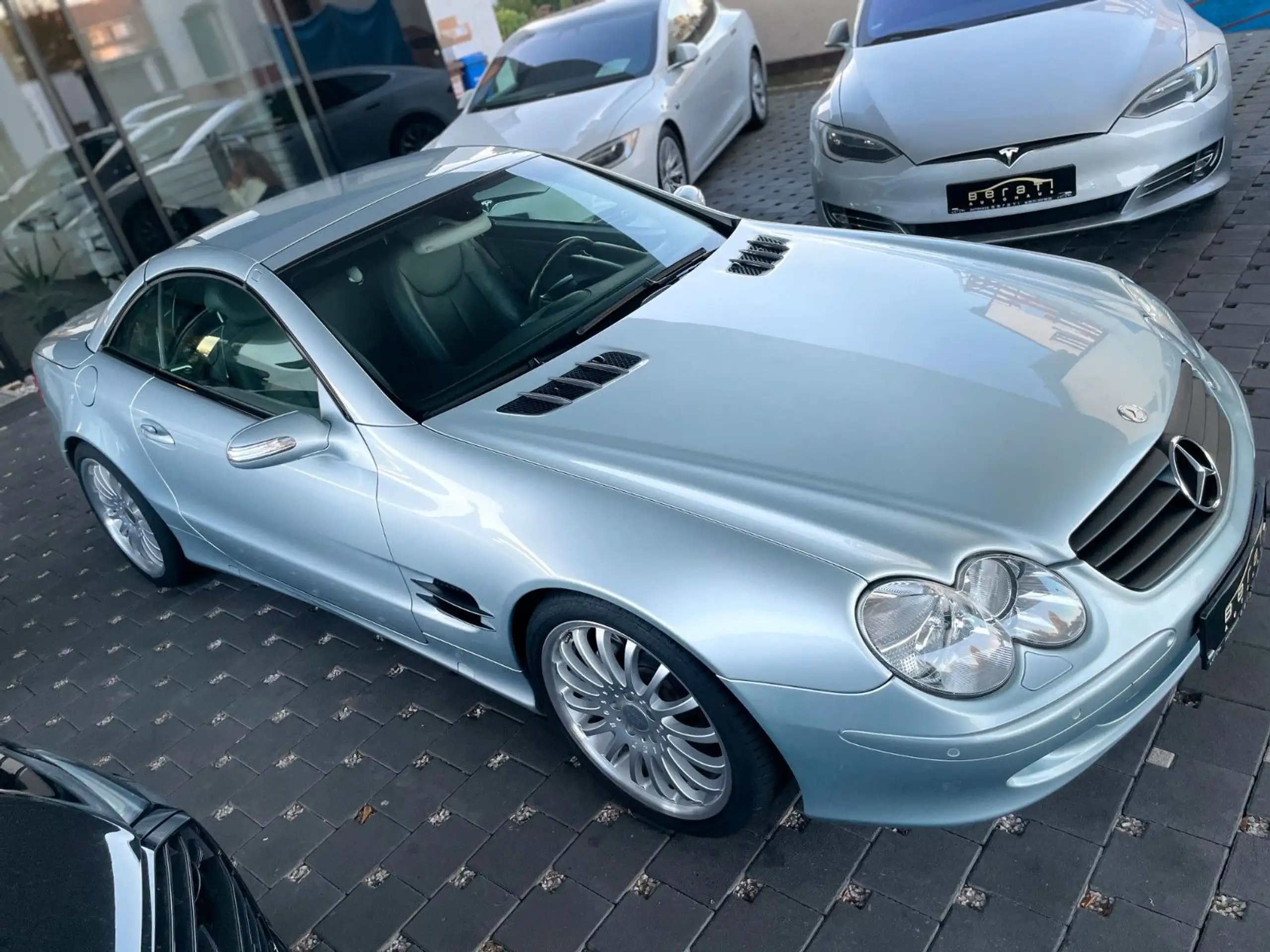 Mercedes-Benz - SL 500