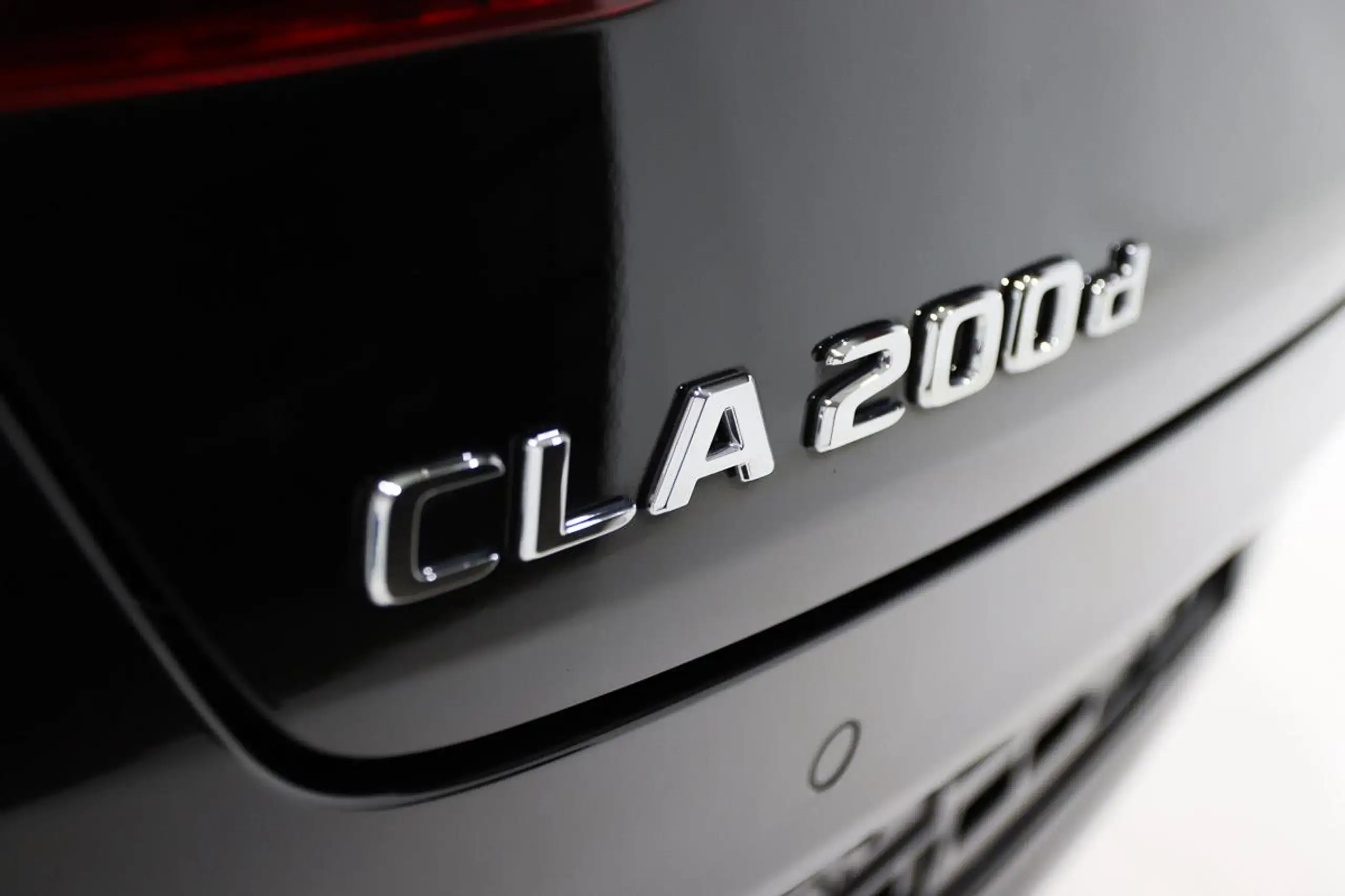 Mercedes-Benz - CLA 200