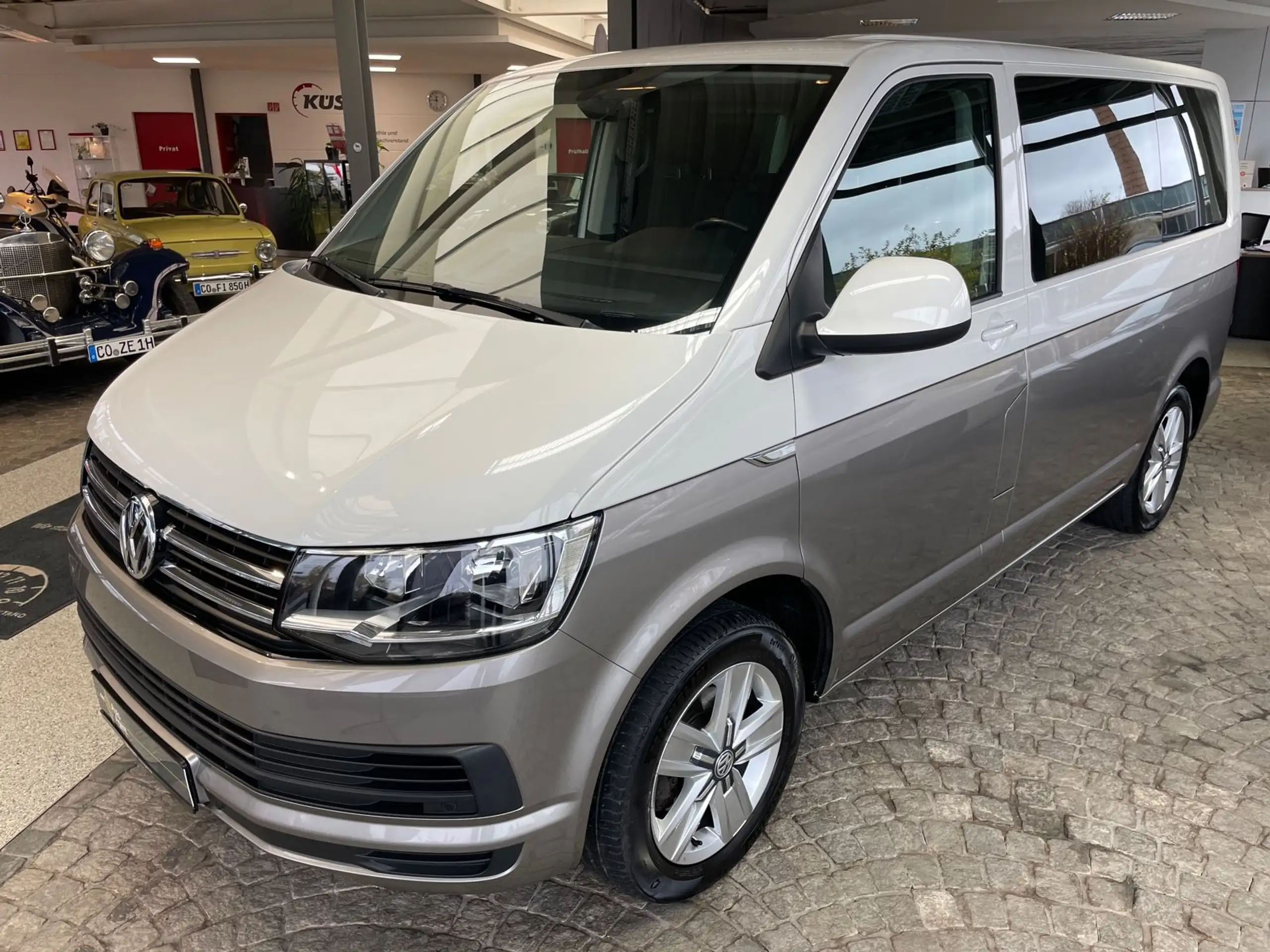 Volkswagen - T6 Multivan