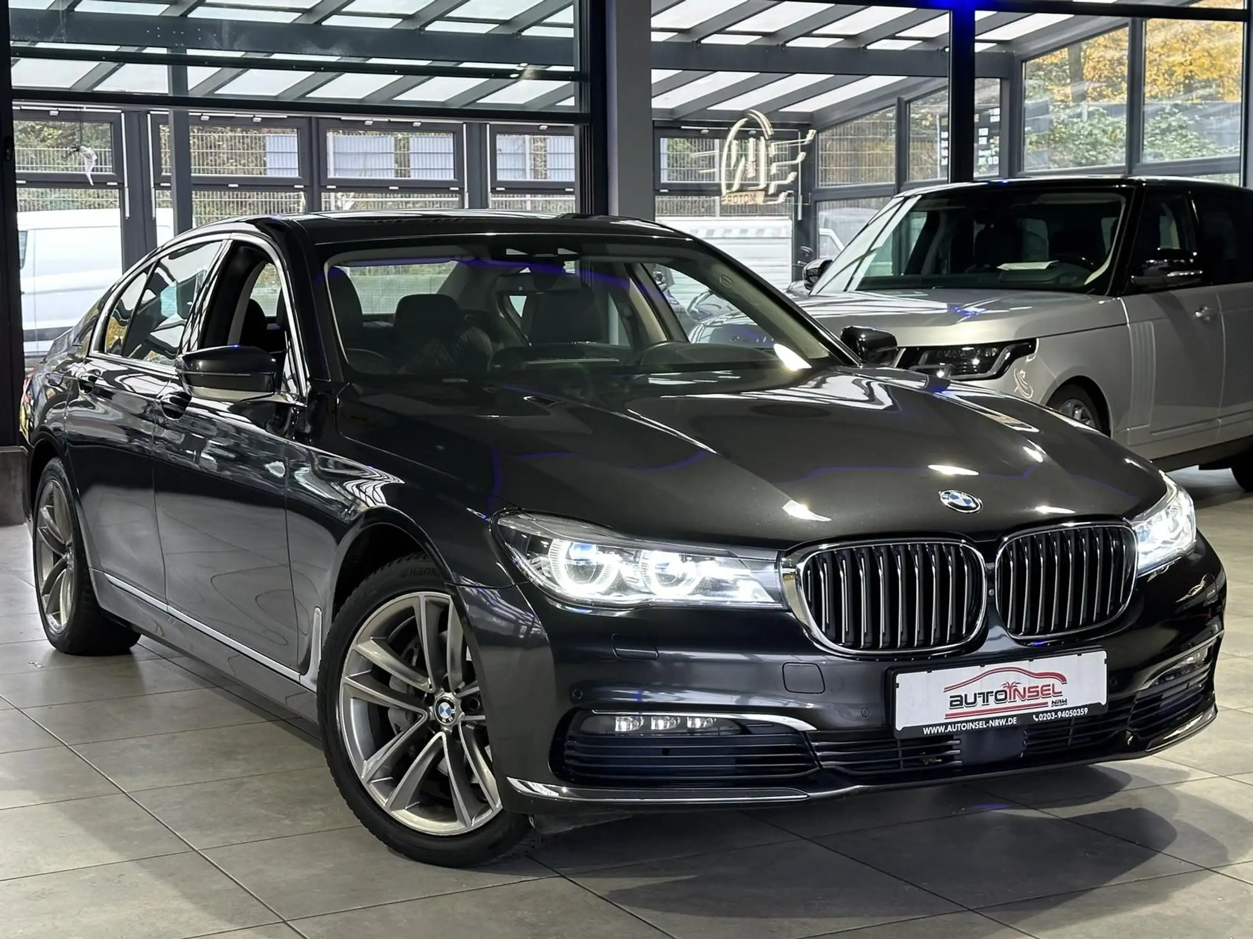 BMW - 730