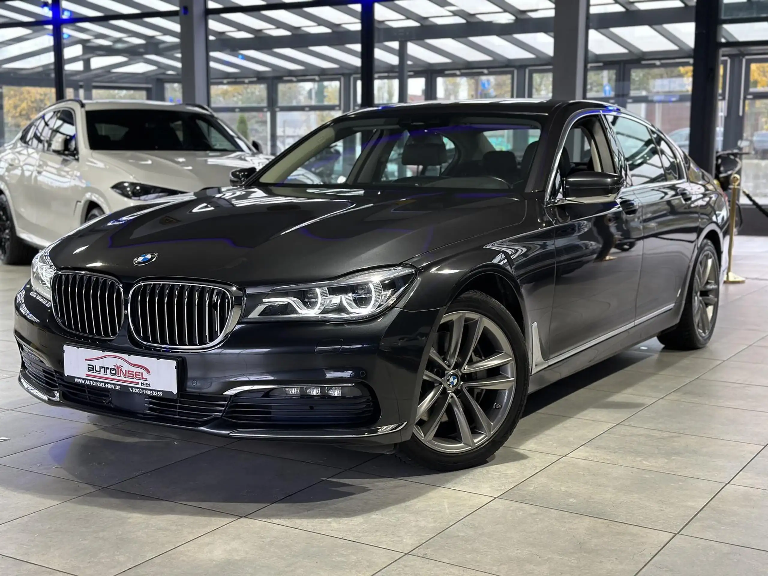 BMW 730 2016