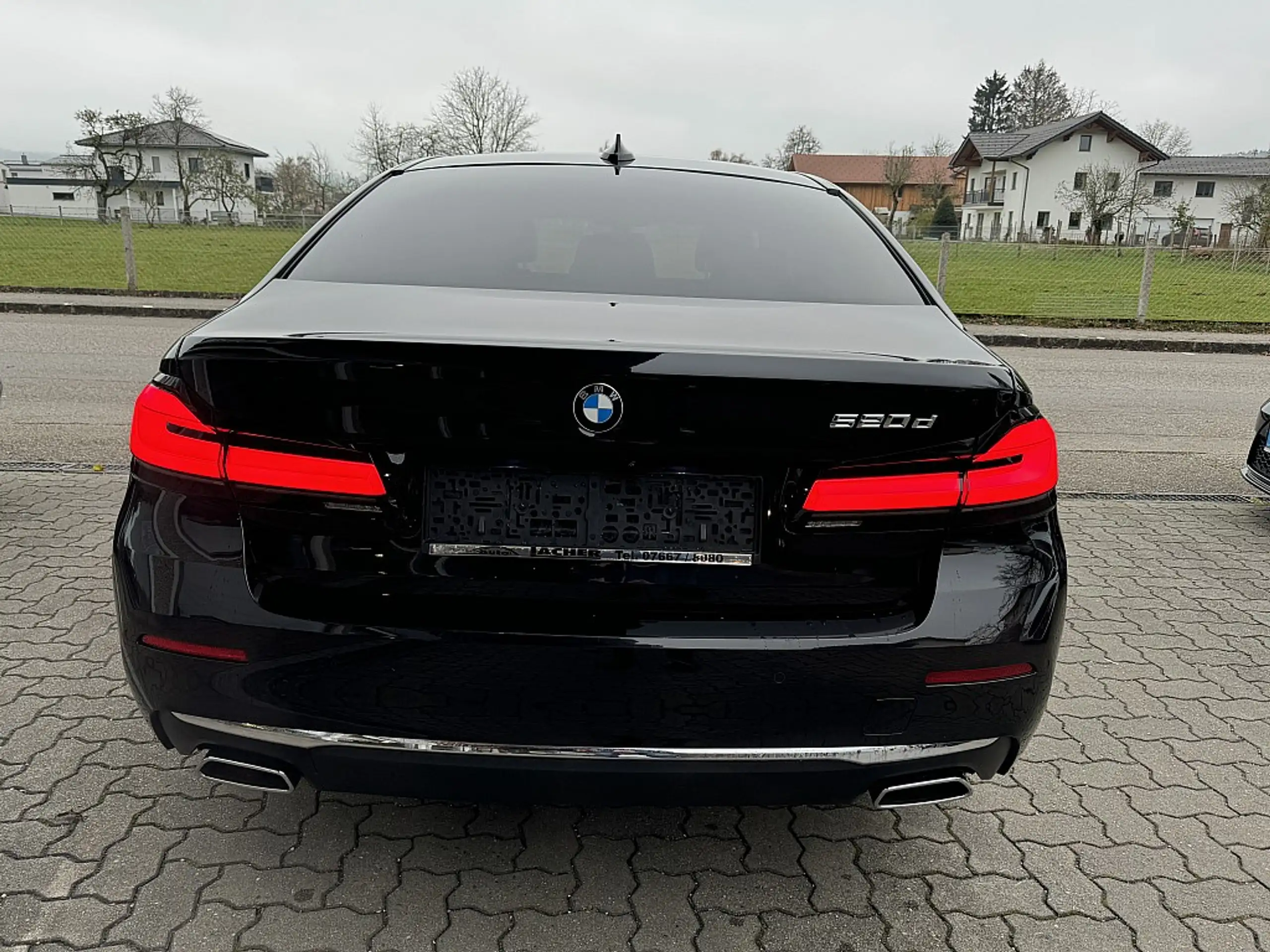 BMW - 520