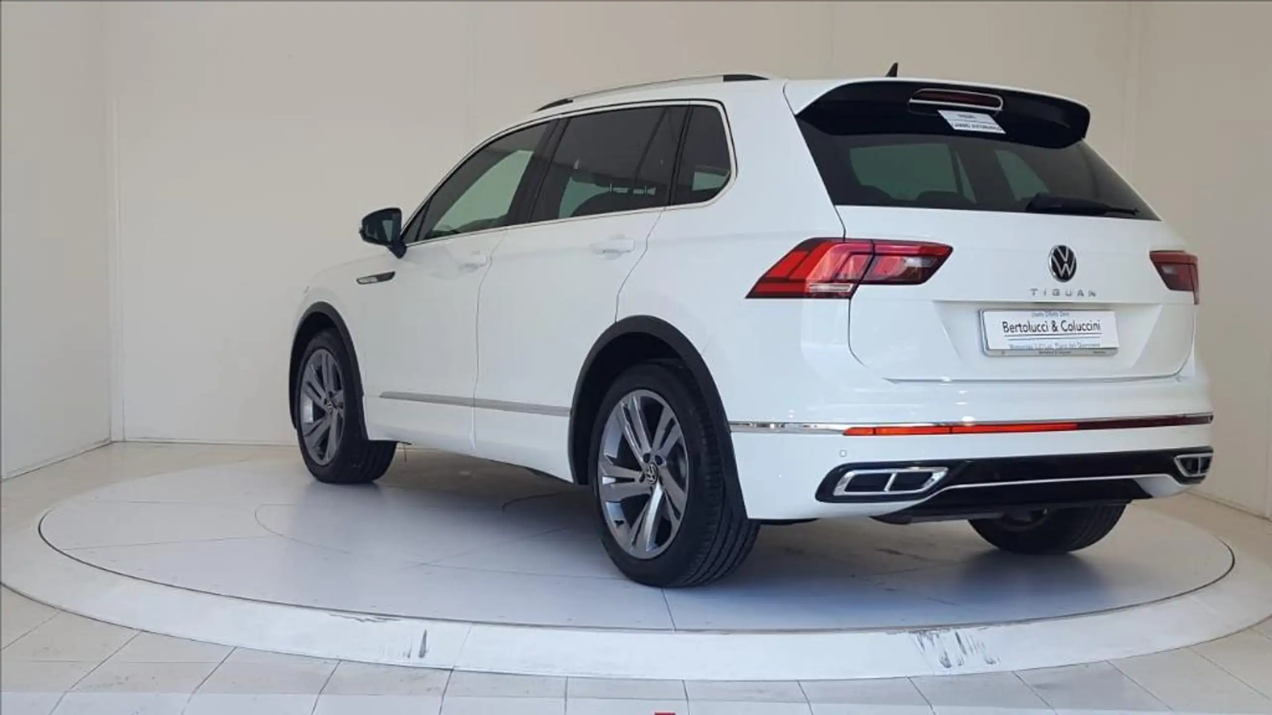 Volkswagen - Tiguan