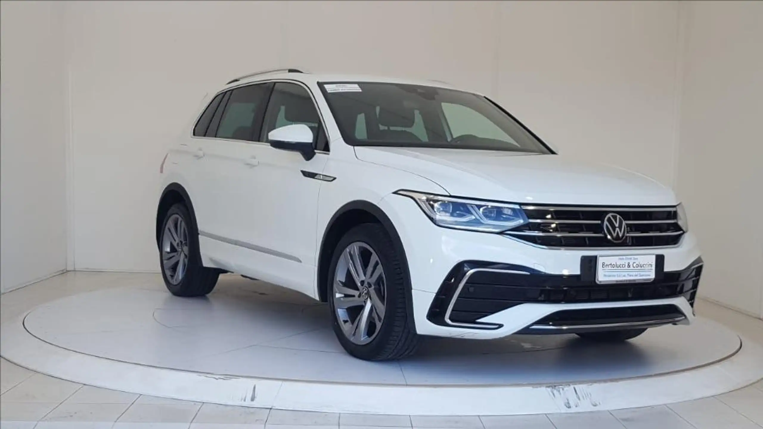 Volkswagen - Tiguan