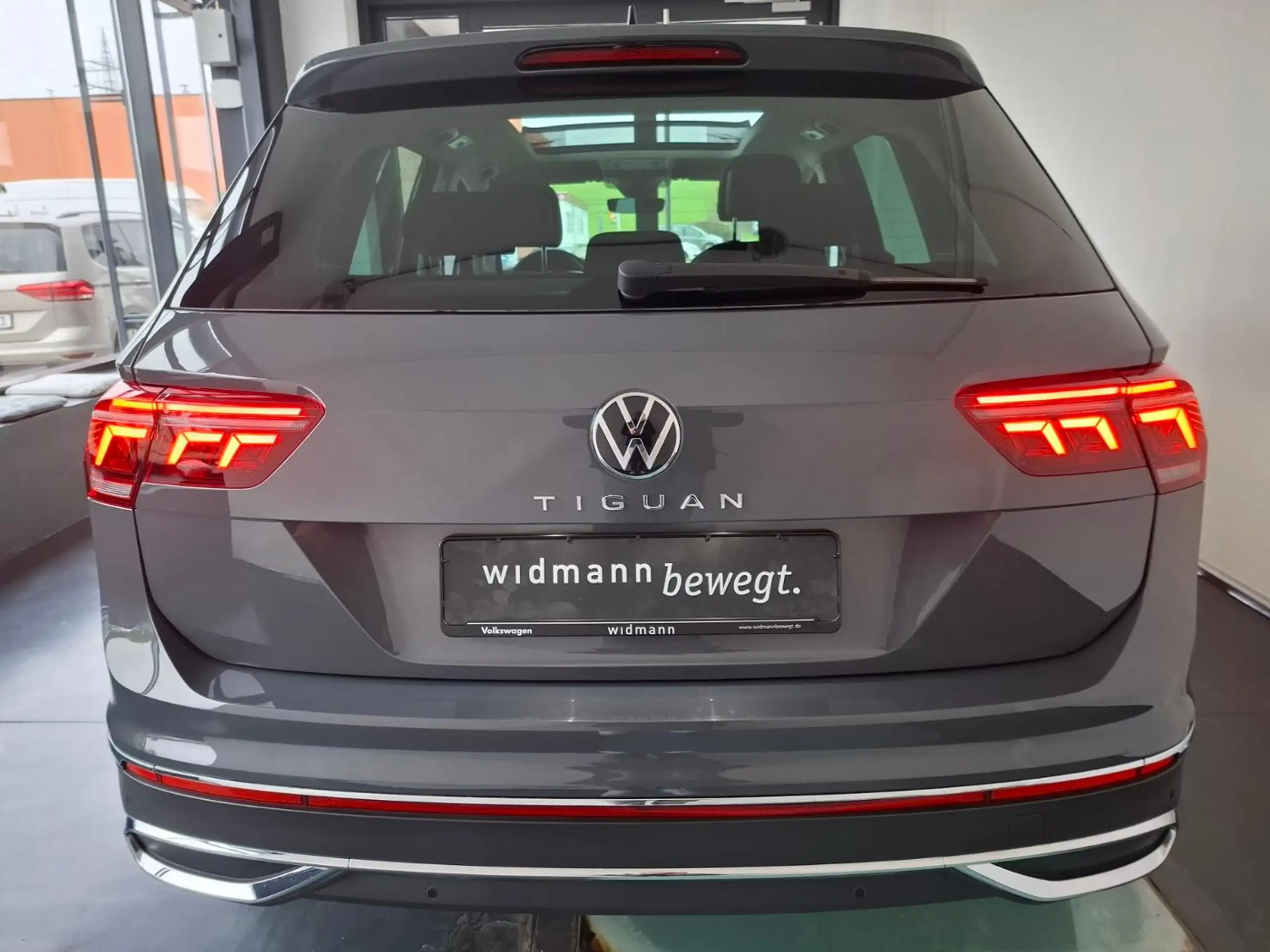 Volkswagen - Tiguan