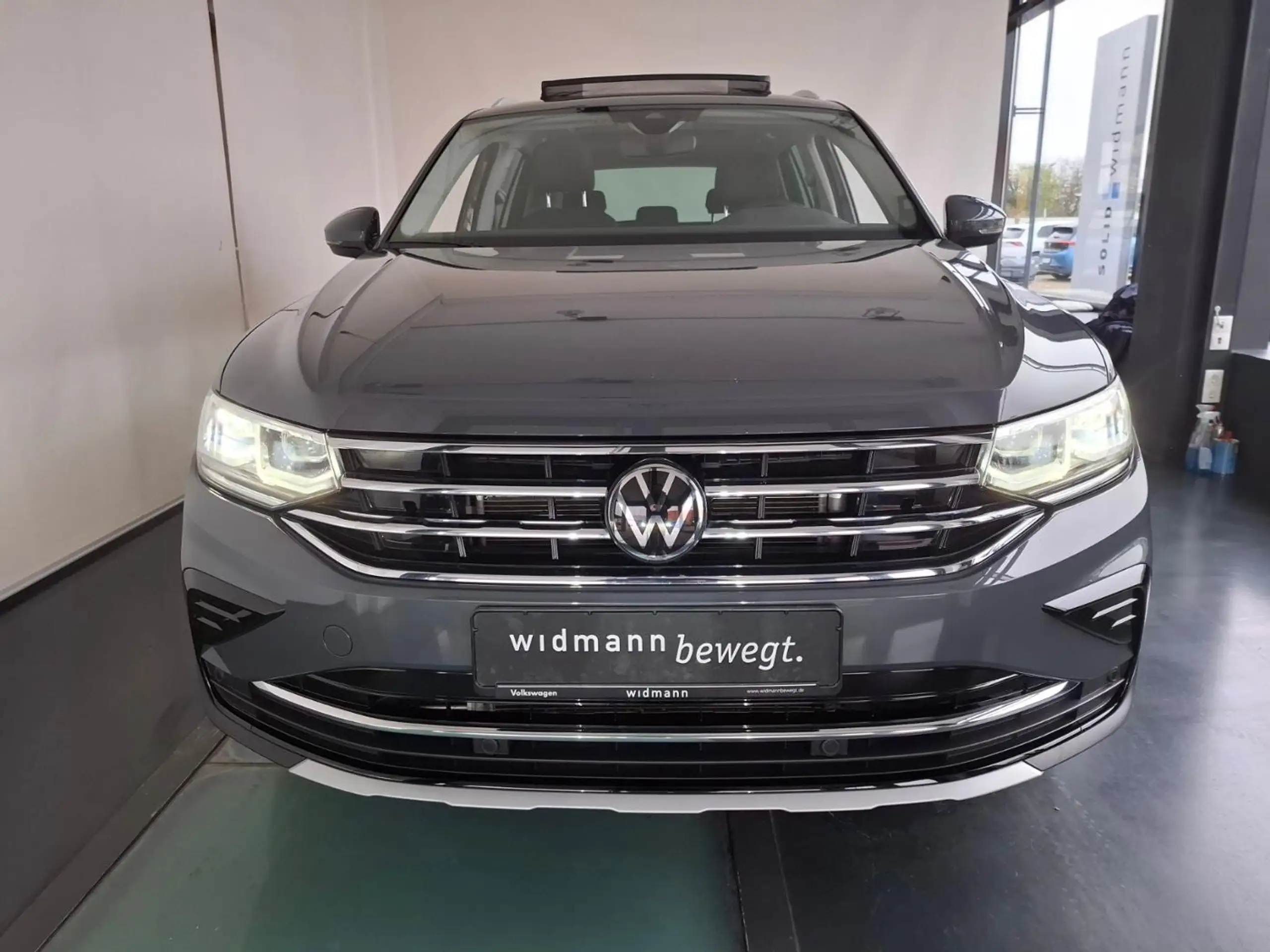 Volkswagen - Tiguan