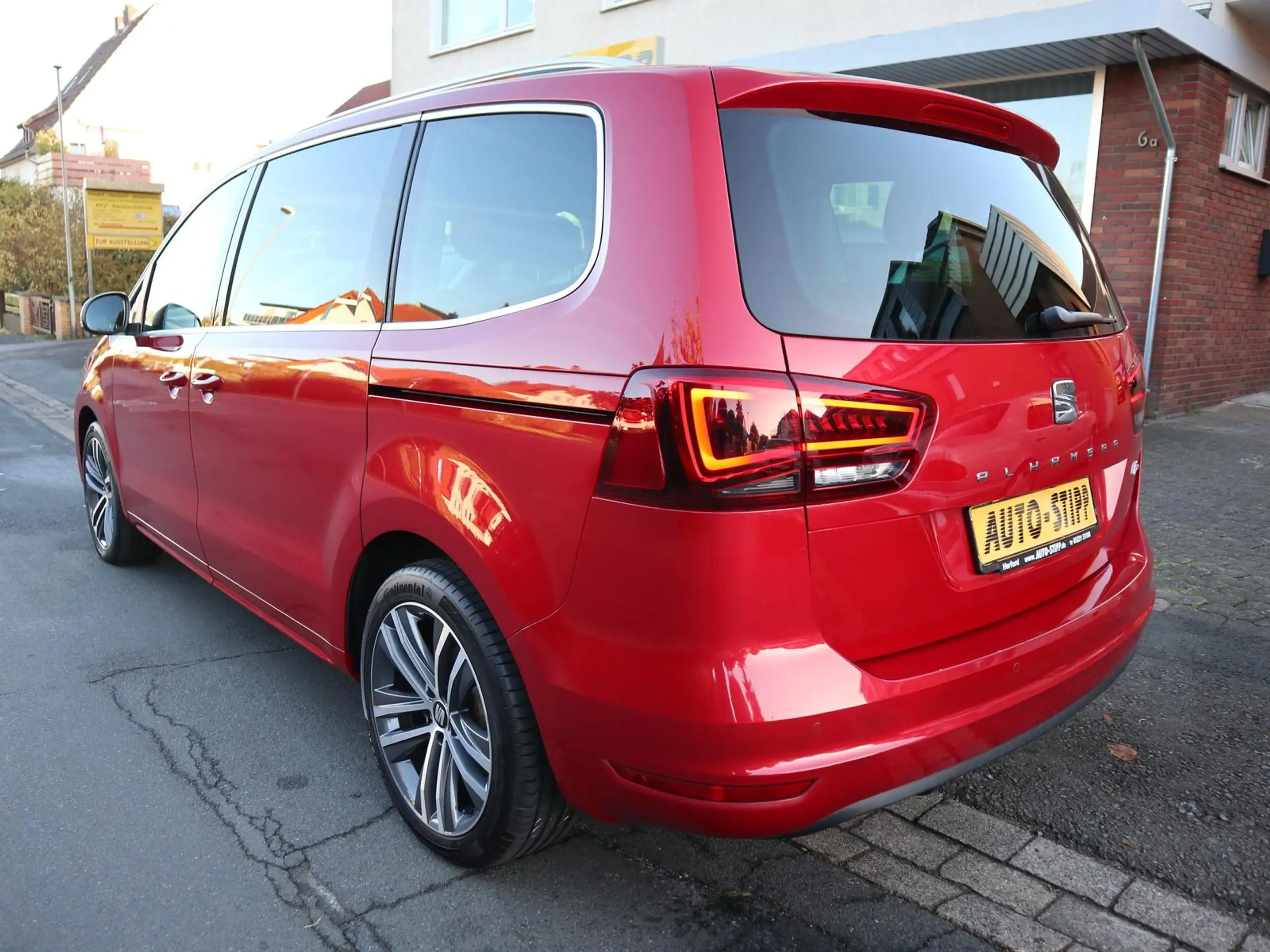 SEAT - Alhambra