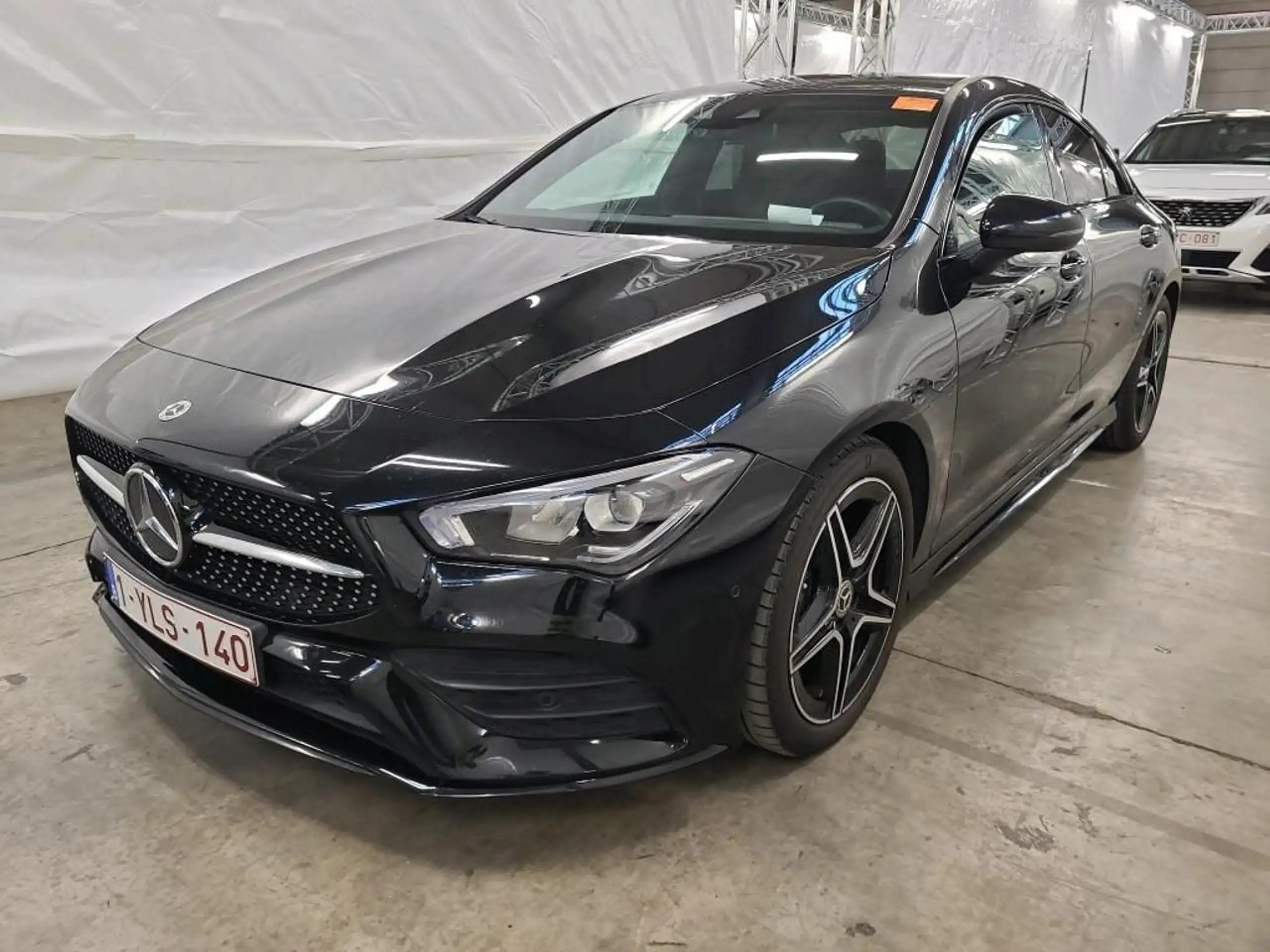 Mercedes-Benz - CLA 180