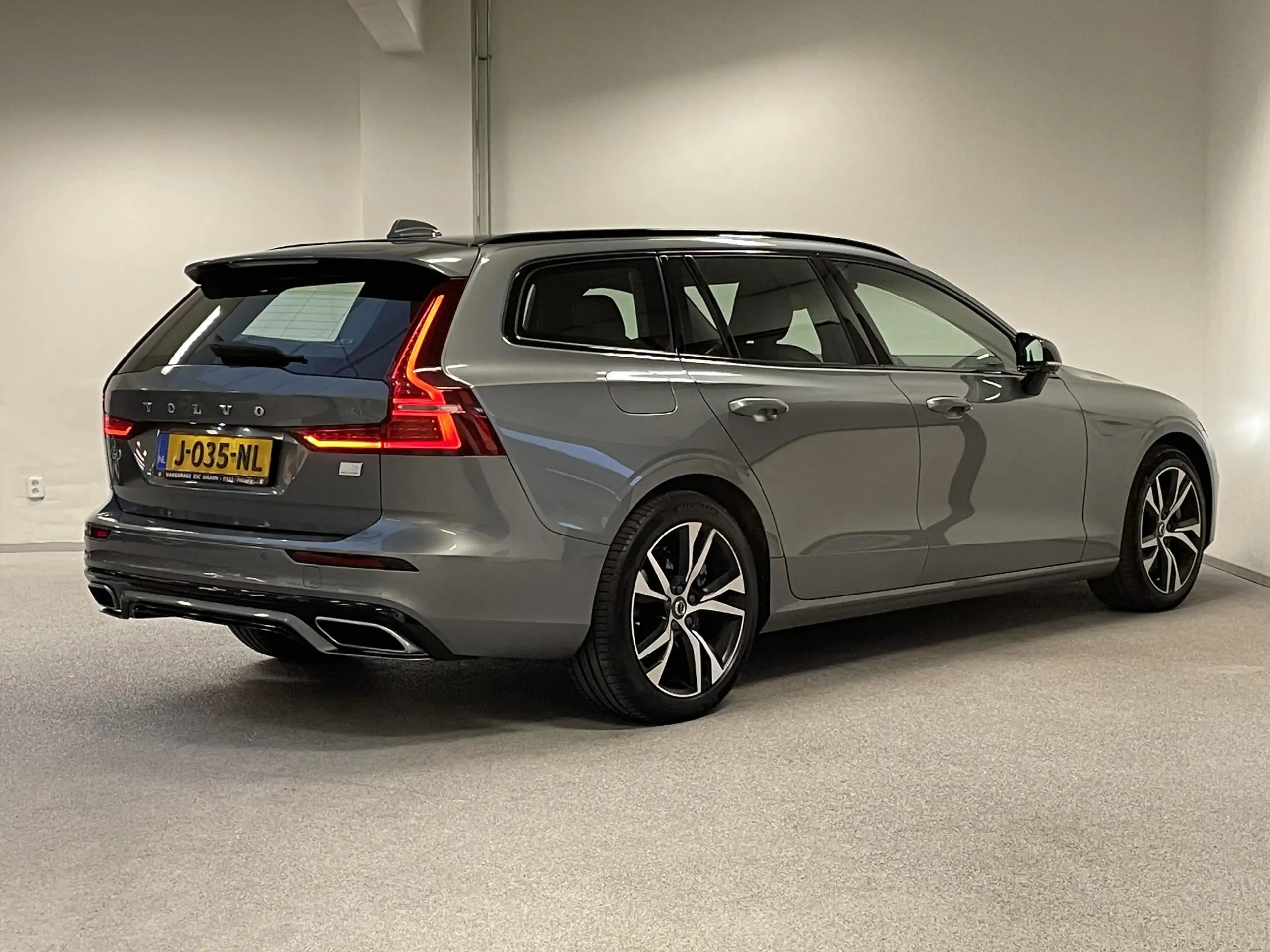 Volvo - V60