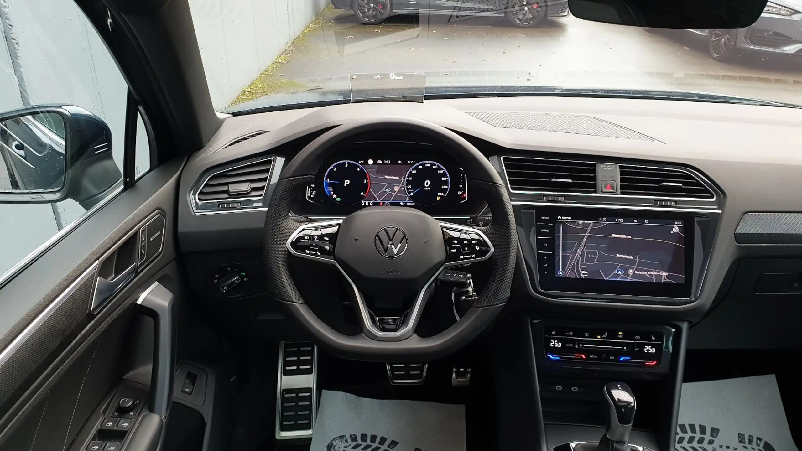 Volkswagen - Tiguan