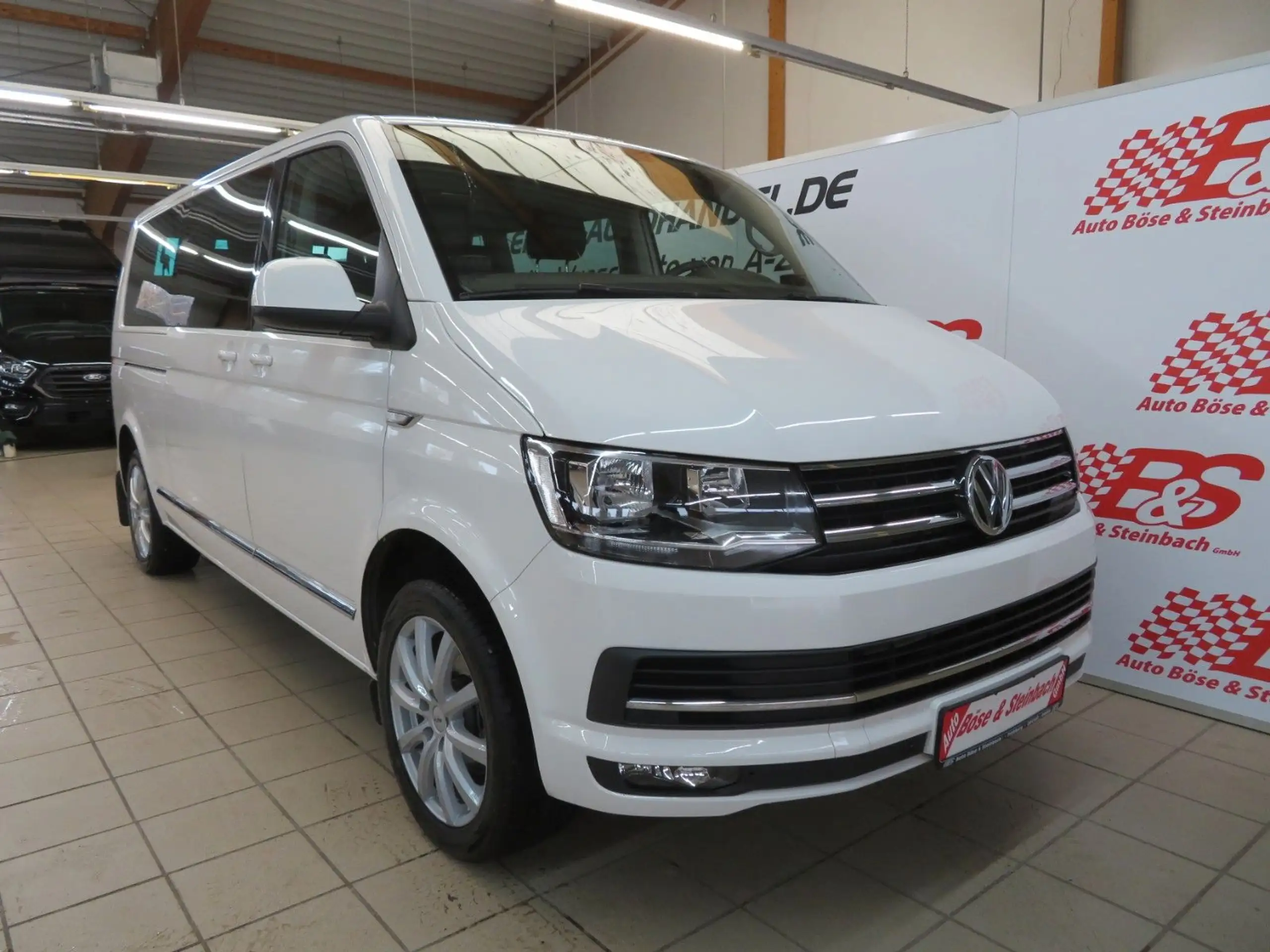 Volkswagen - T6 Caravelle