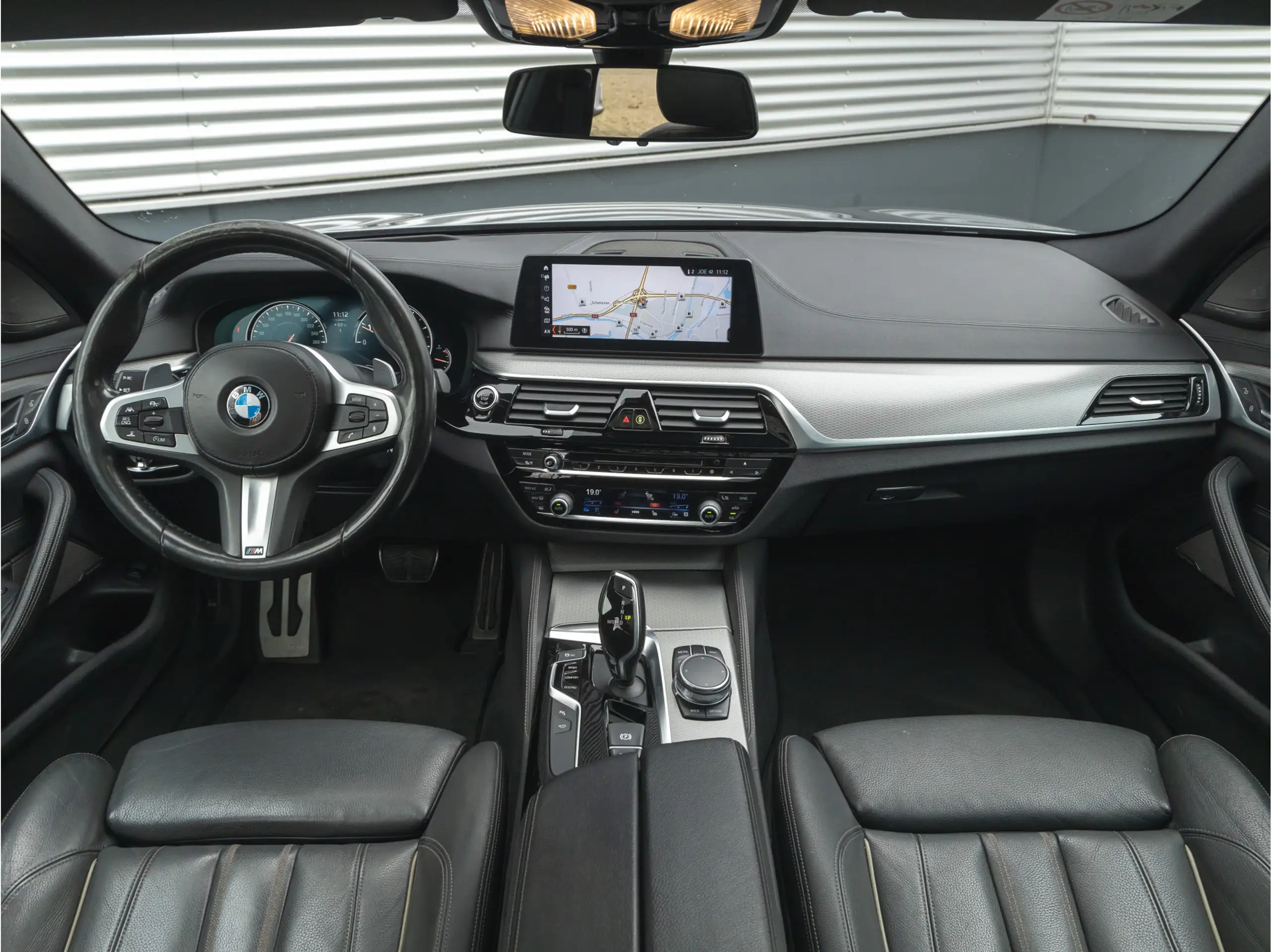 BMW - 530