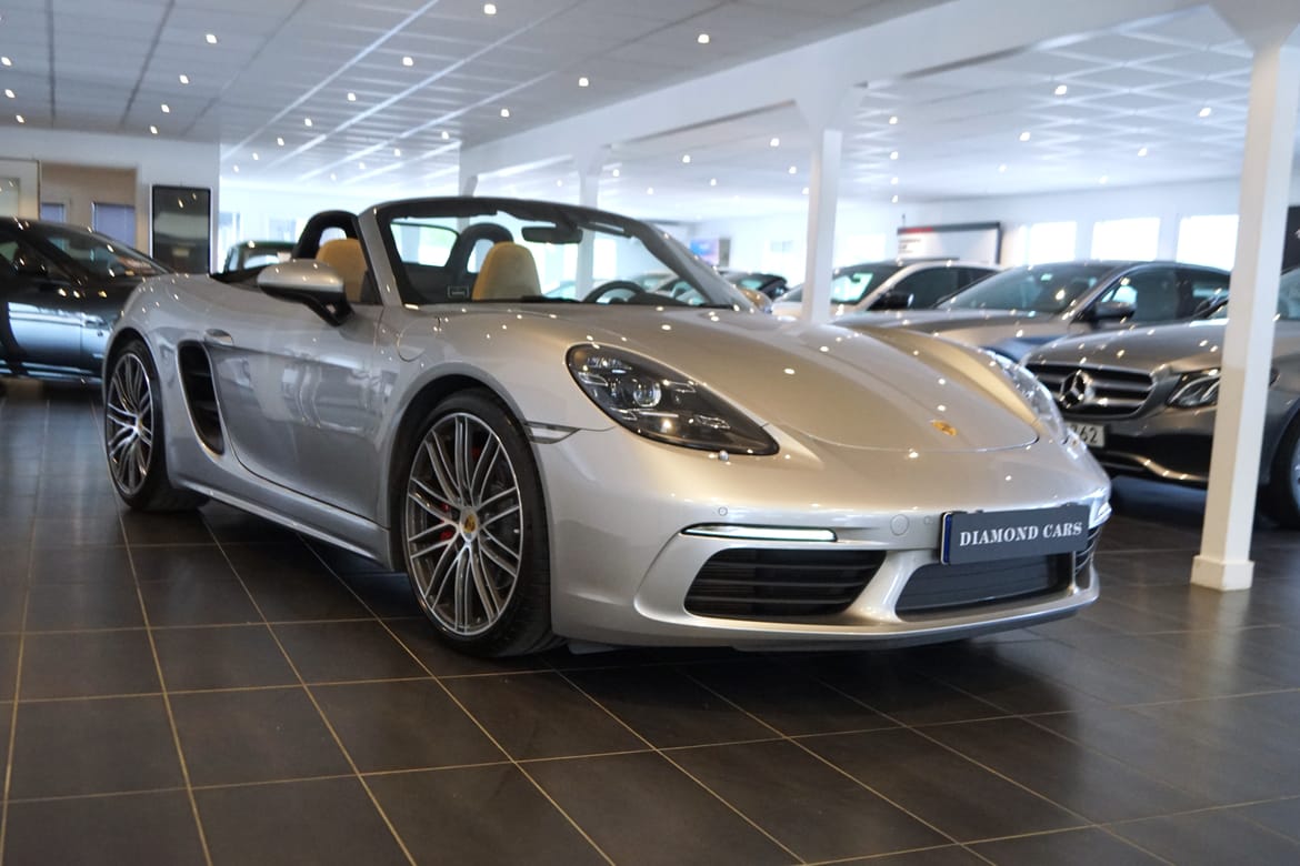 Porsche - Boxster