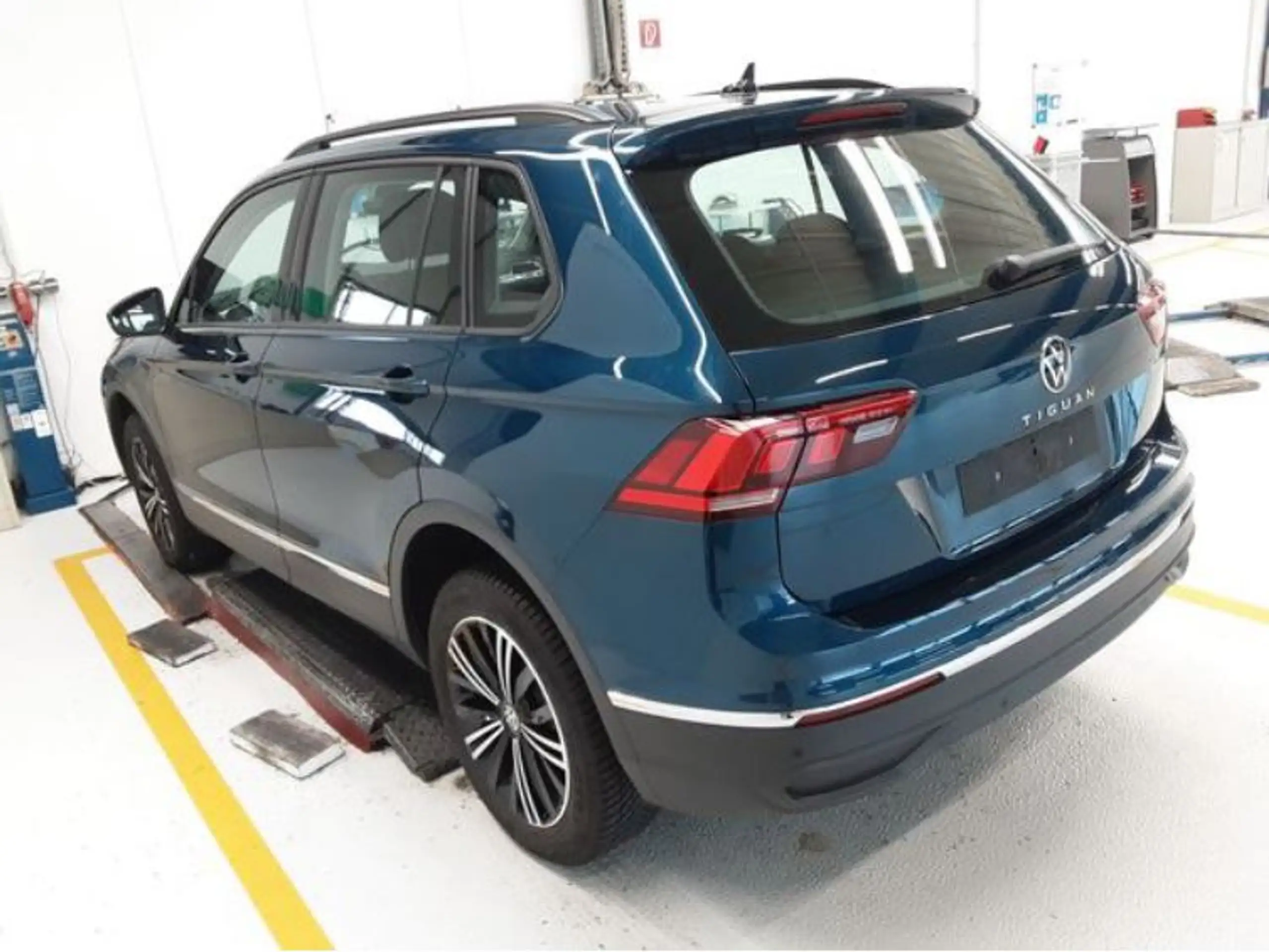 Volkswagen - Tiguan